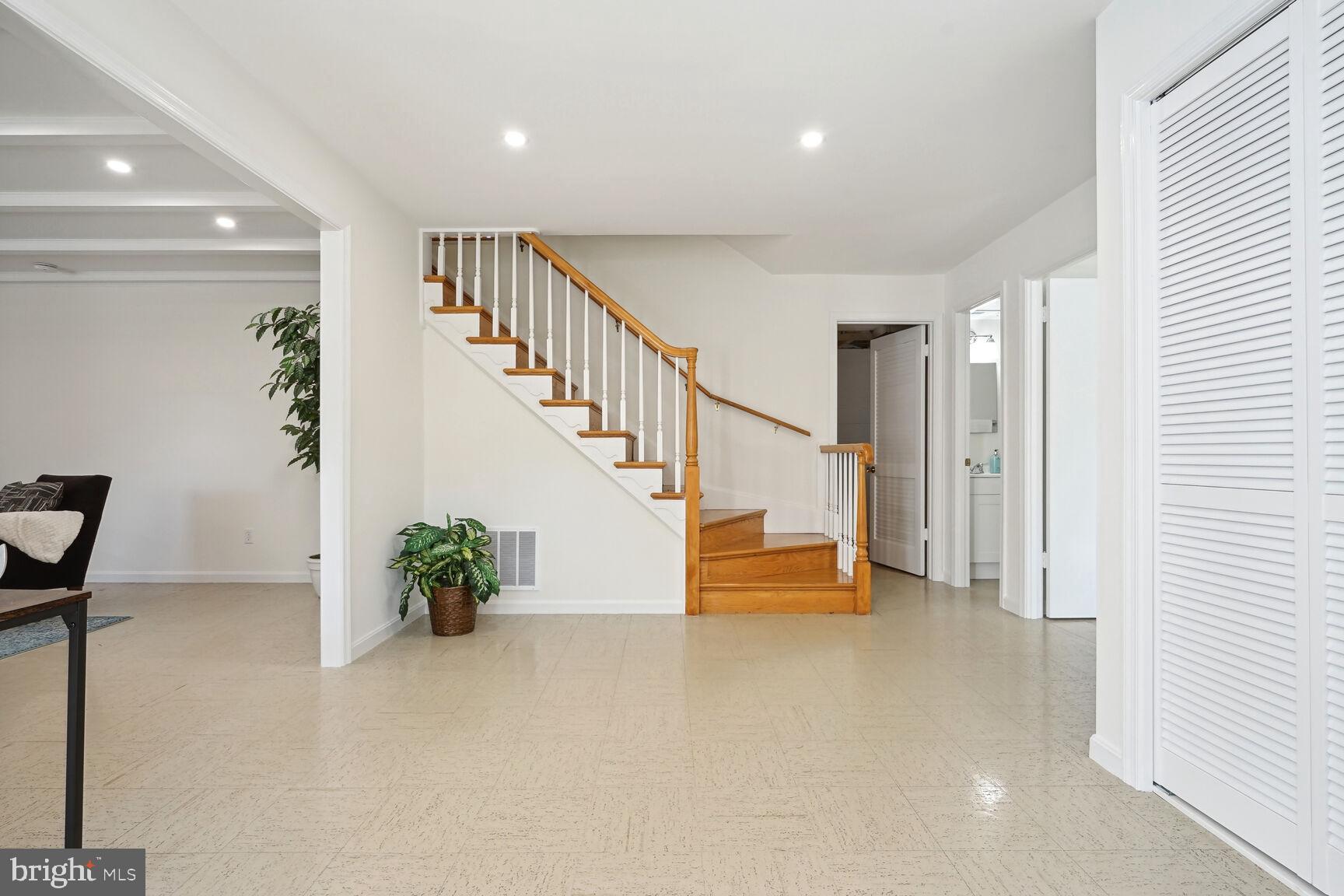 SLEEPY HOLLOW WOODS - Residential