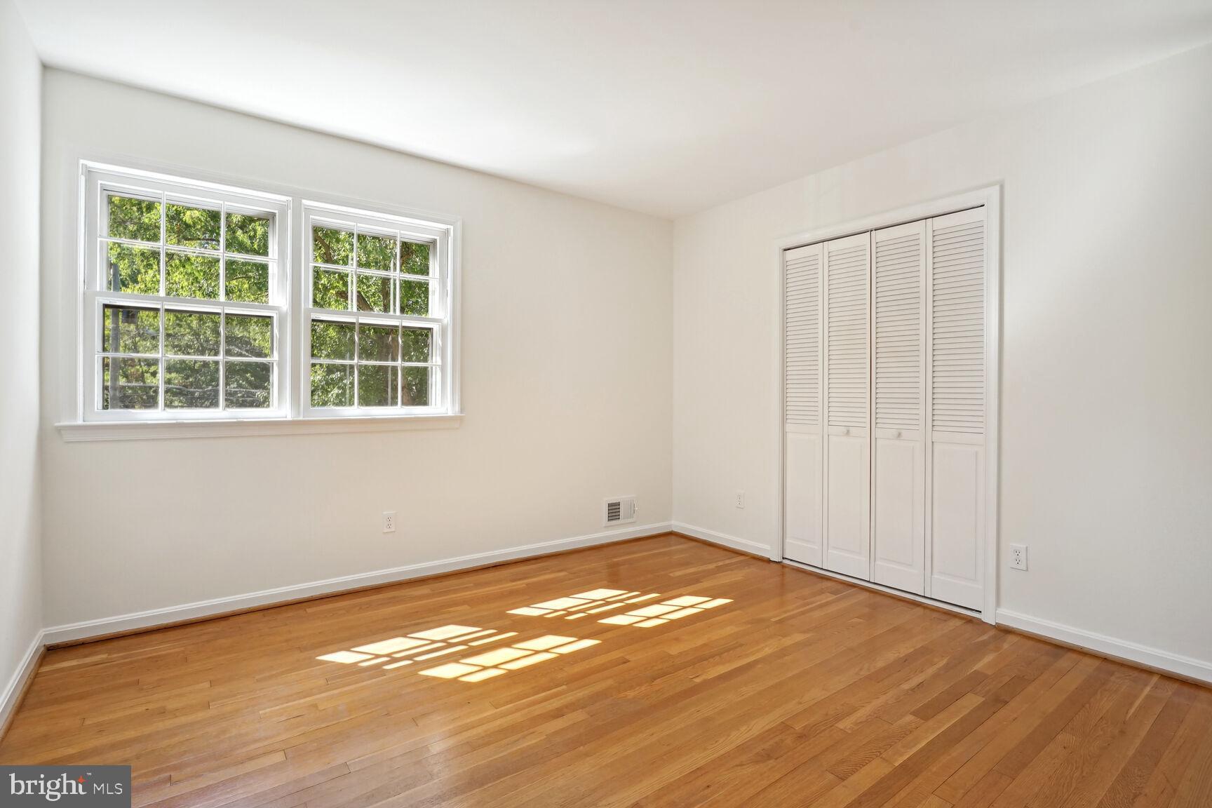 SLEEPY HOLLOW WOODS - Residential