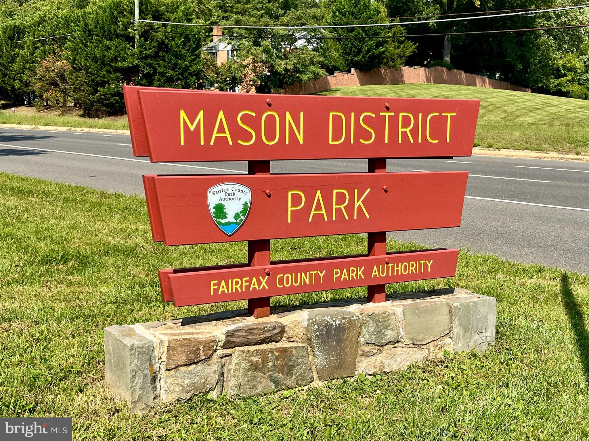 SLEEPY HOLLOW WOODS - Residential