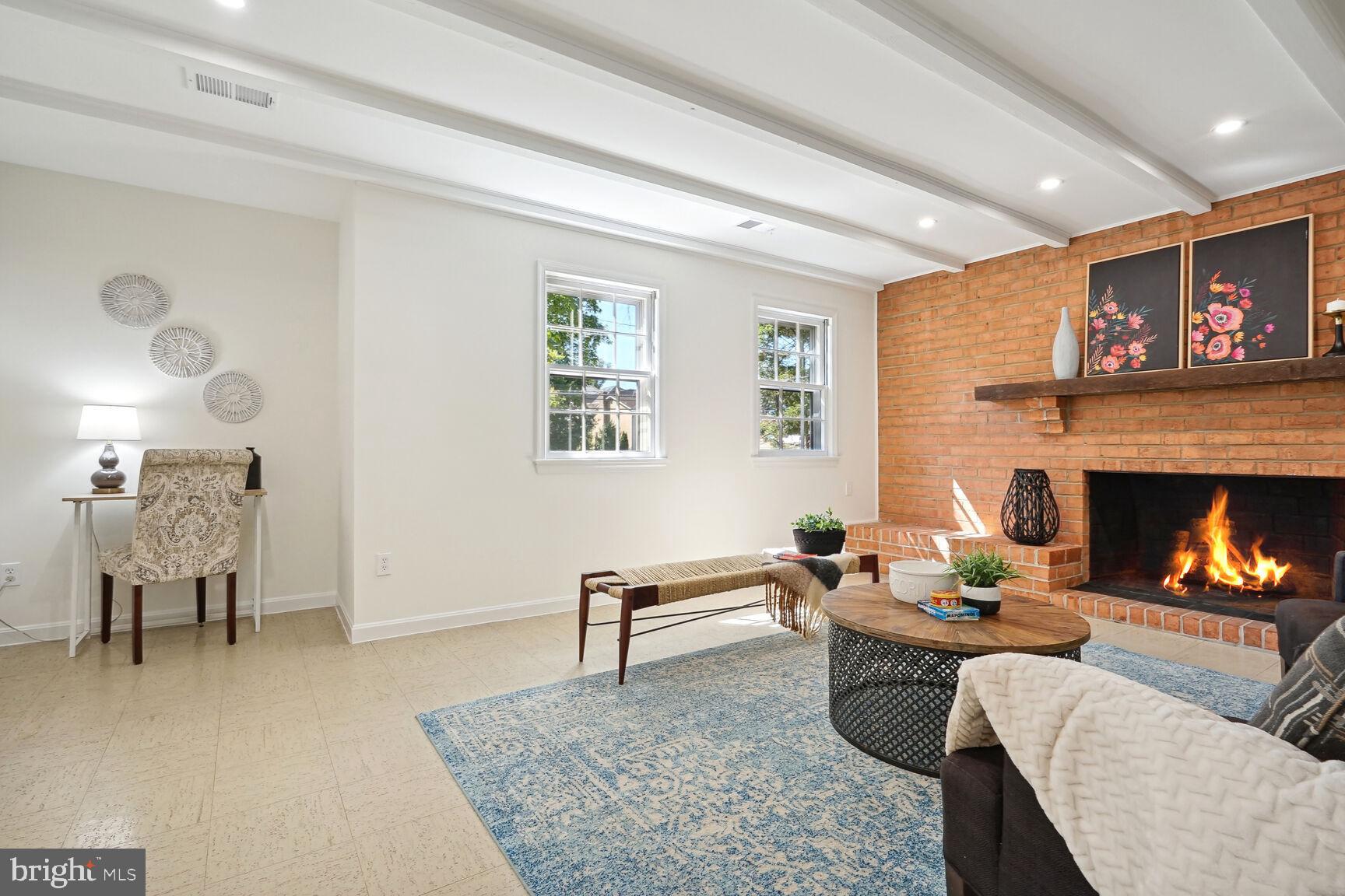 SLEEPY HOLLOW WOODS - Residential