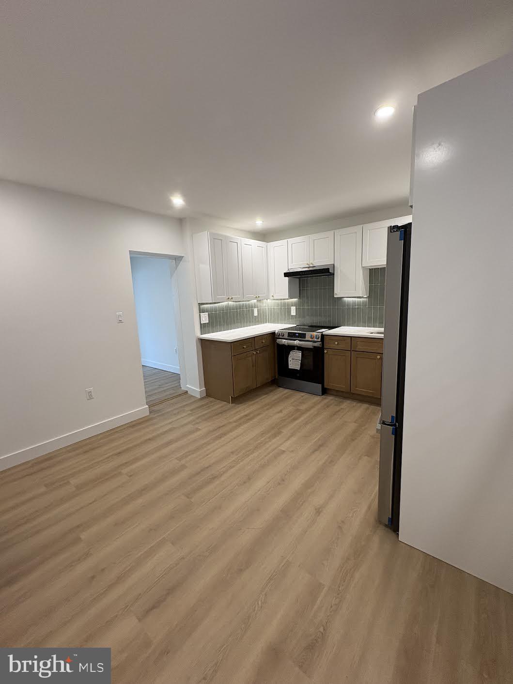 CONNAUGHTOWN - Residential