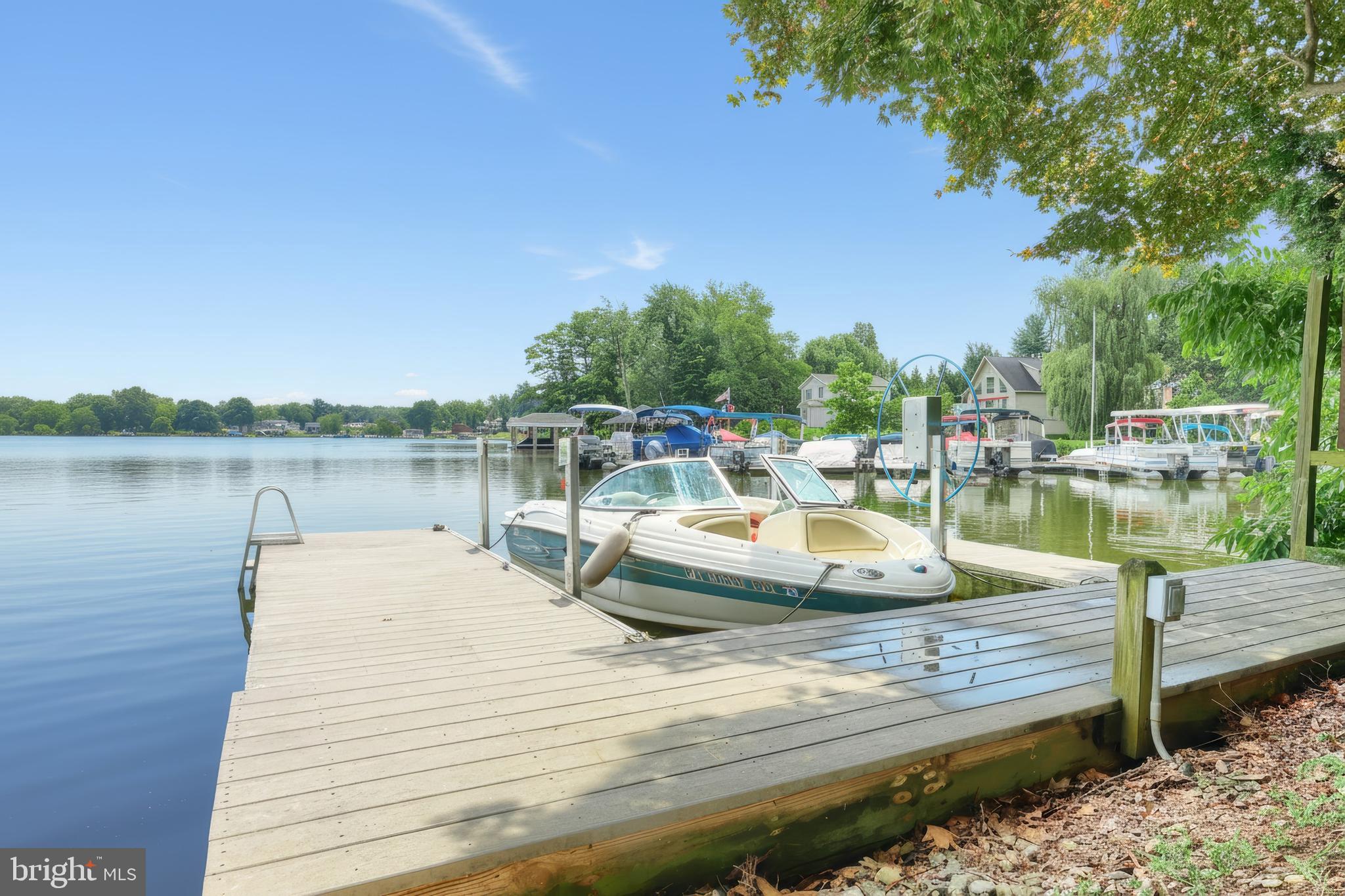 LAKE MEADE - Residential
