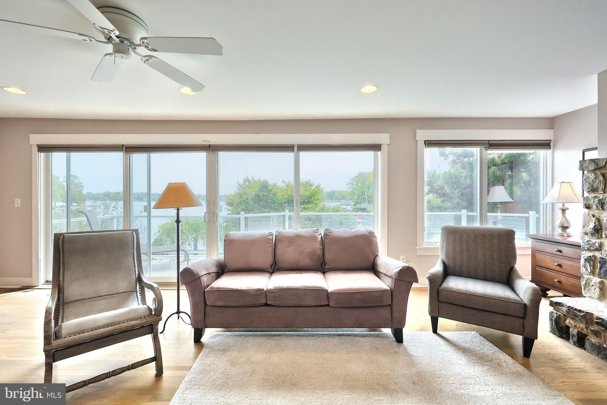 LAKE MEADE - Residential