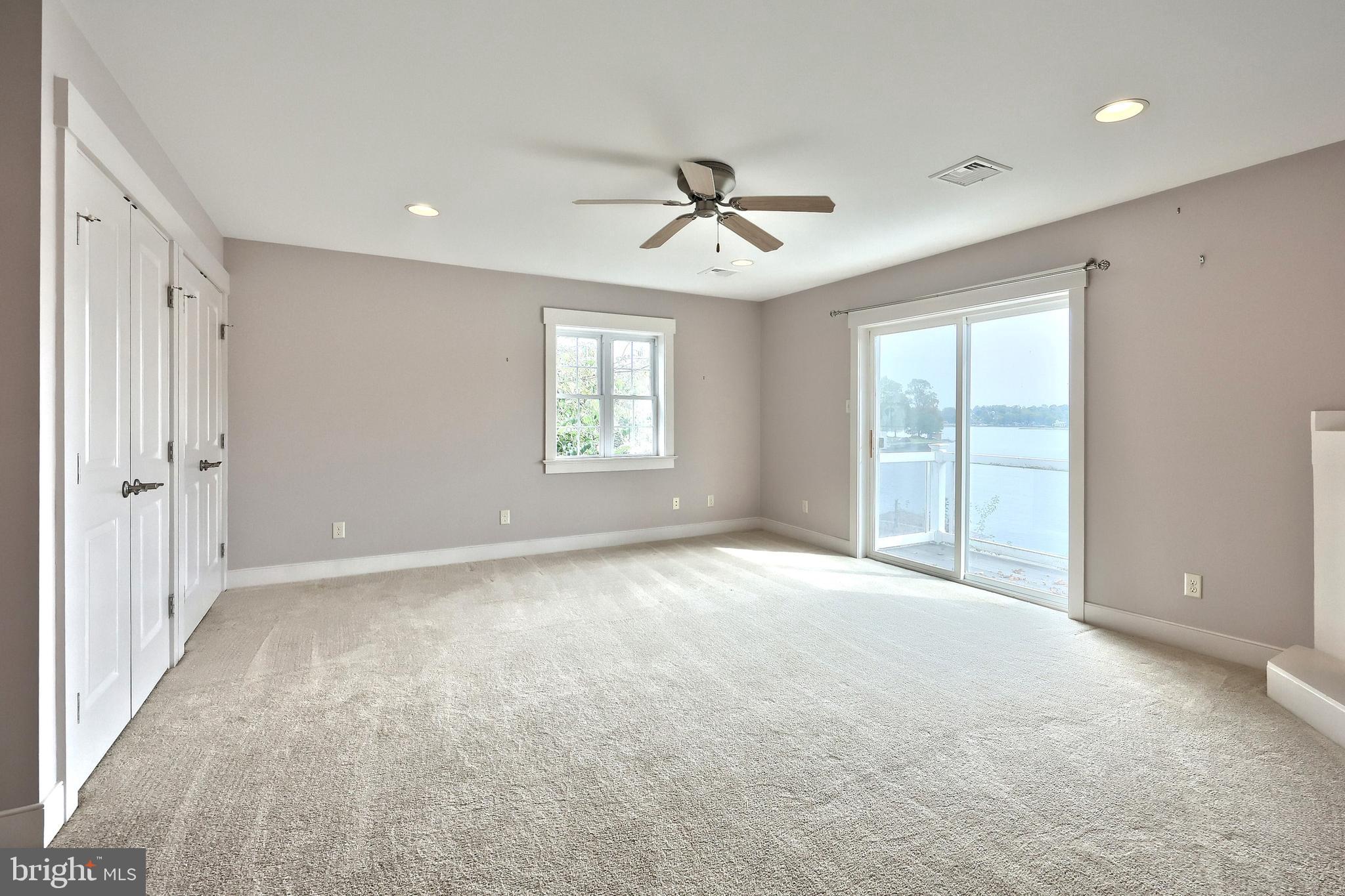 LAKE MEADE - Residential