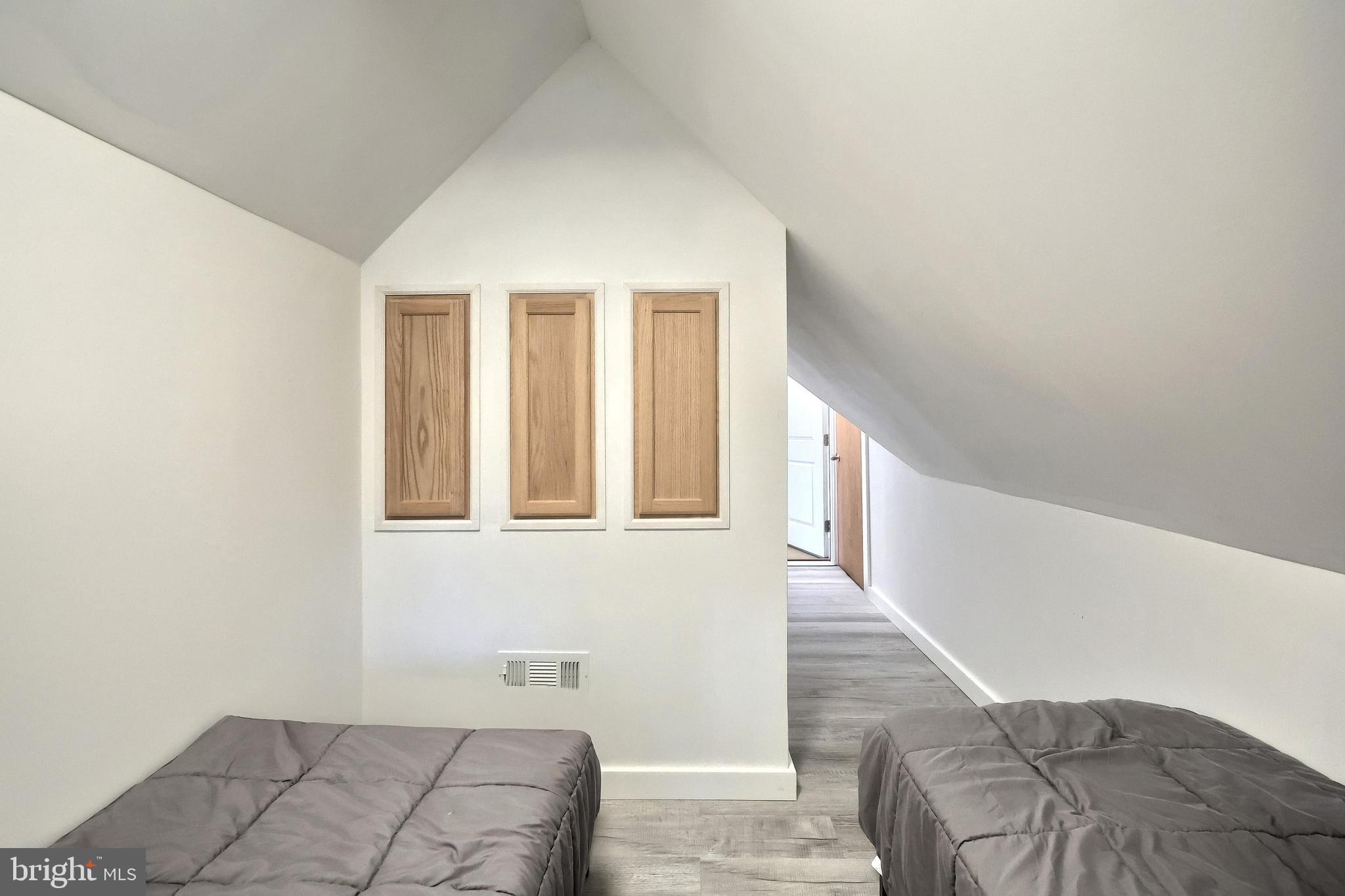 LAKE MEADE - Residential