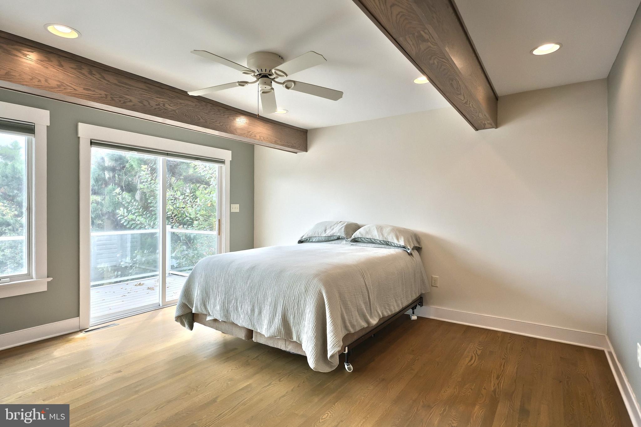 LAKE MEADE - Residential