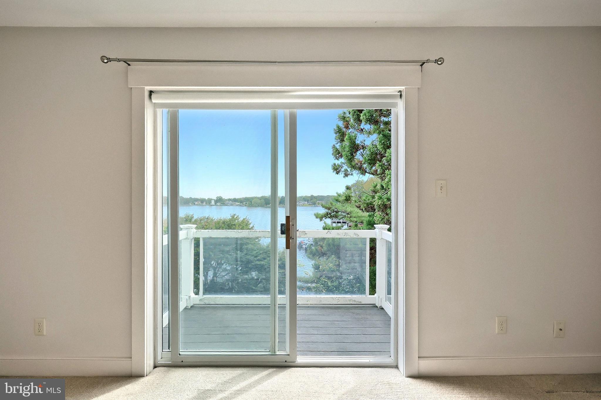 LAKE MEADE - Residential