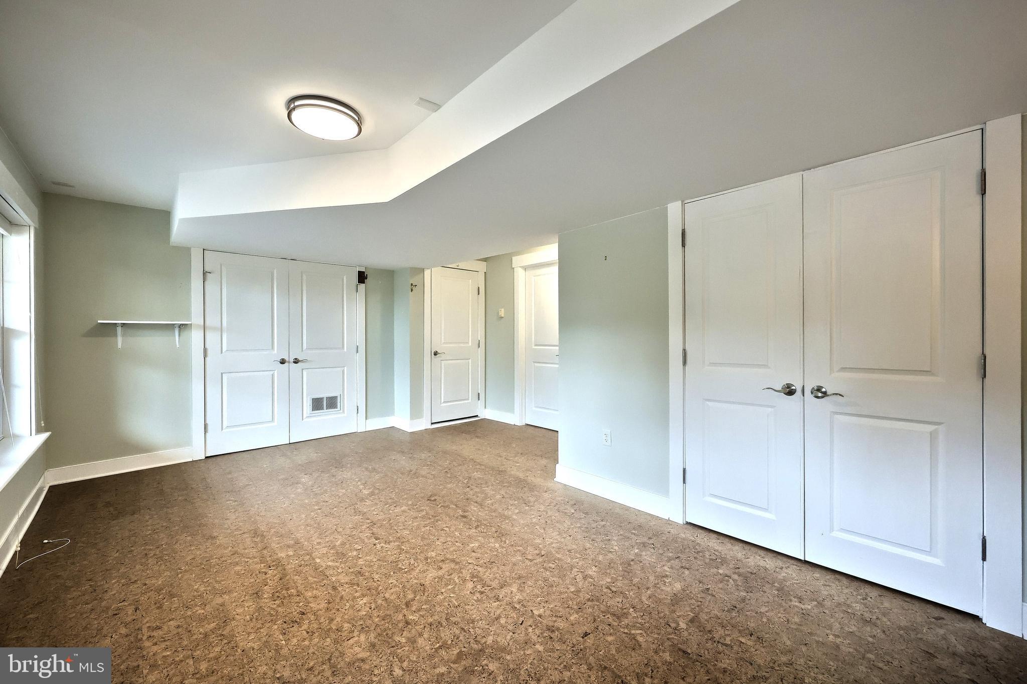 LAKE MEADE - Residential