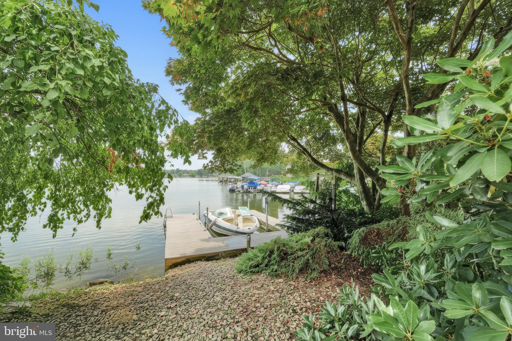 LAKE MEADE - Residential