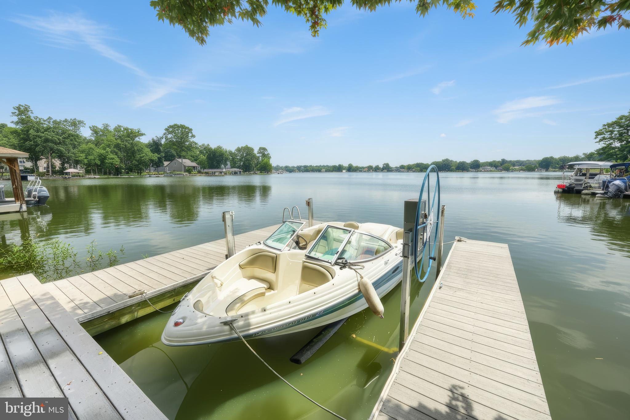 LAKE MEADE - Residential