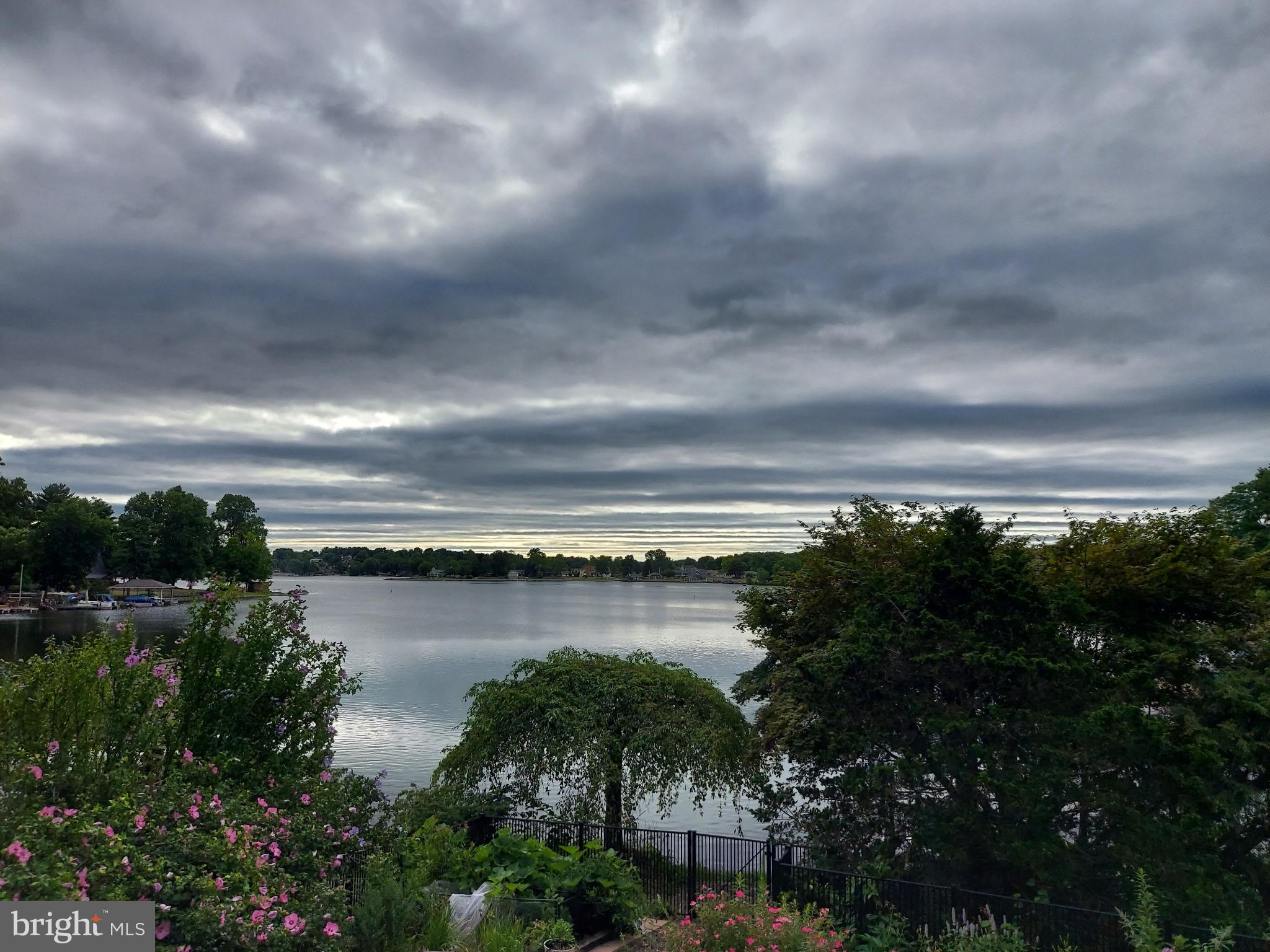 LAKE MEADE - Residential