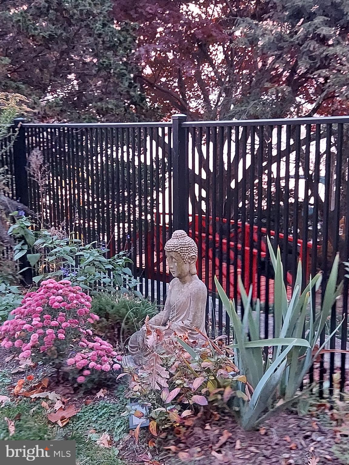 LAKE MEADE - Residential