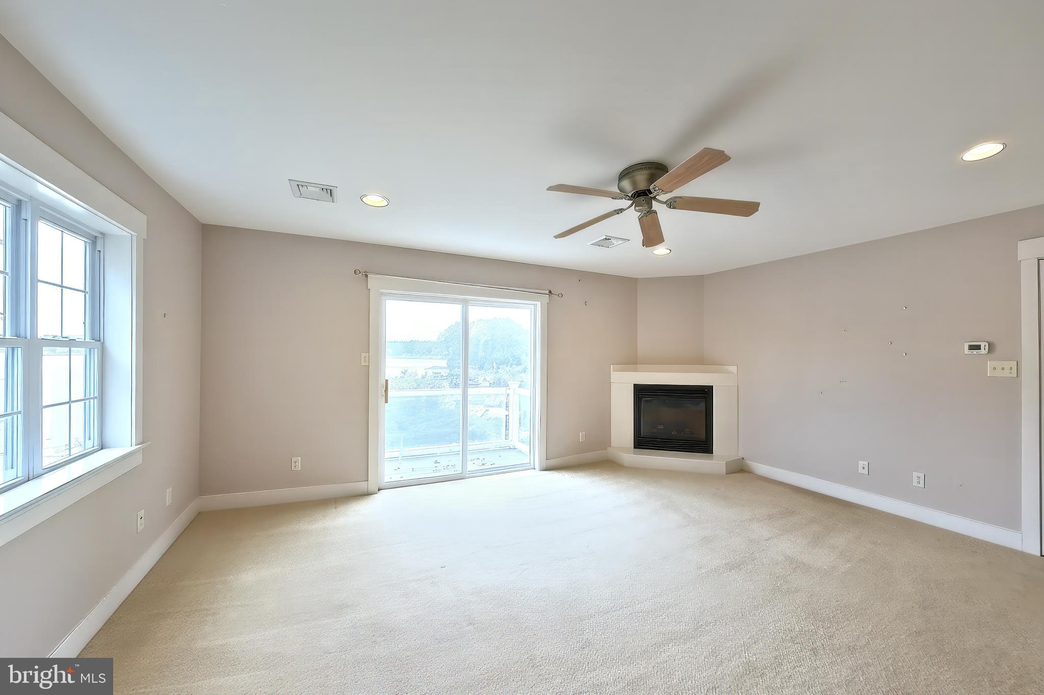 LAKE MEADE - Residential