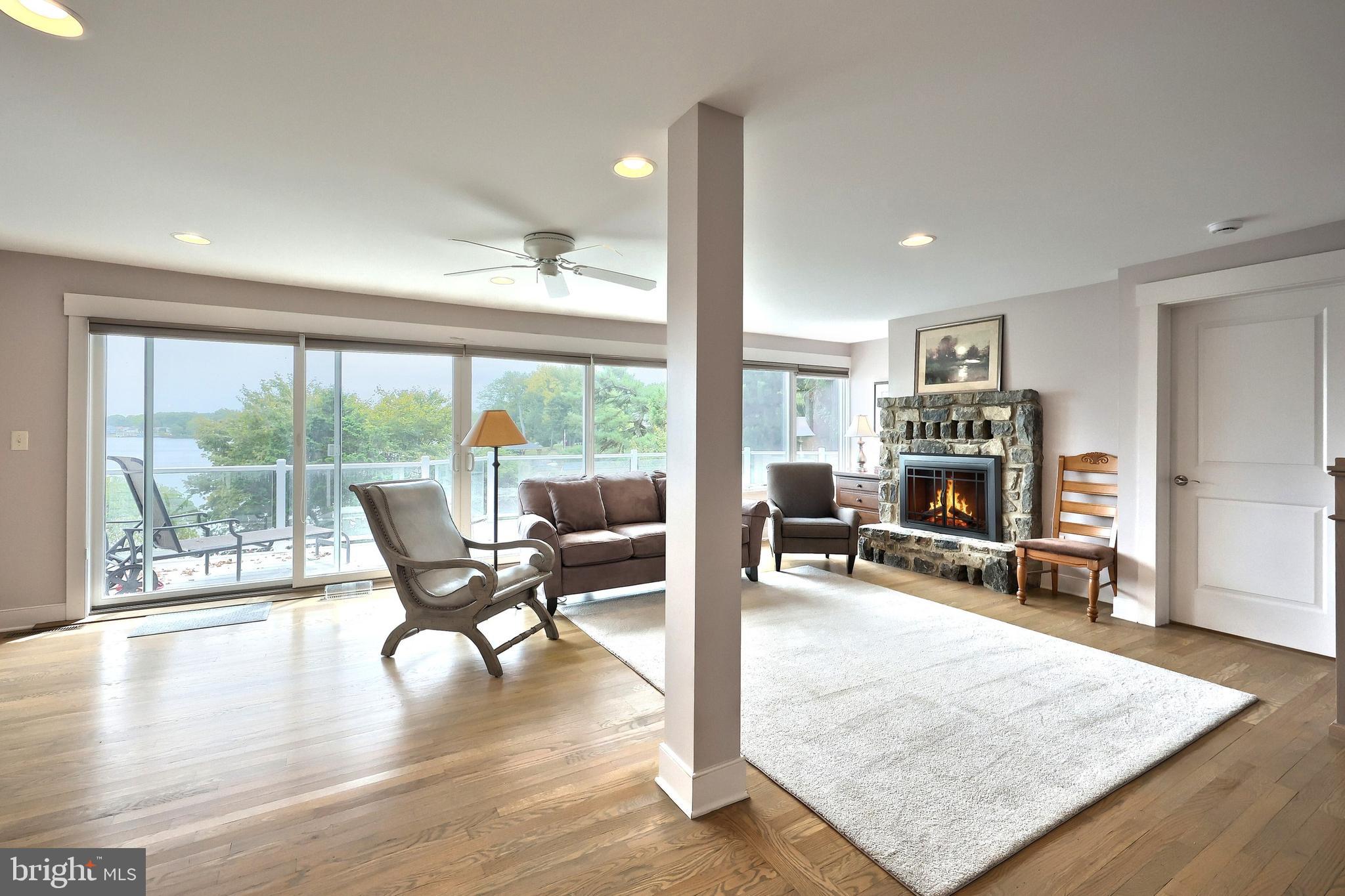 LAKE MEADE - Residential