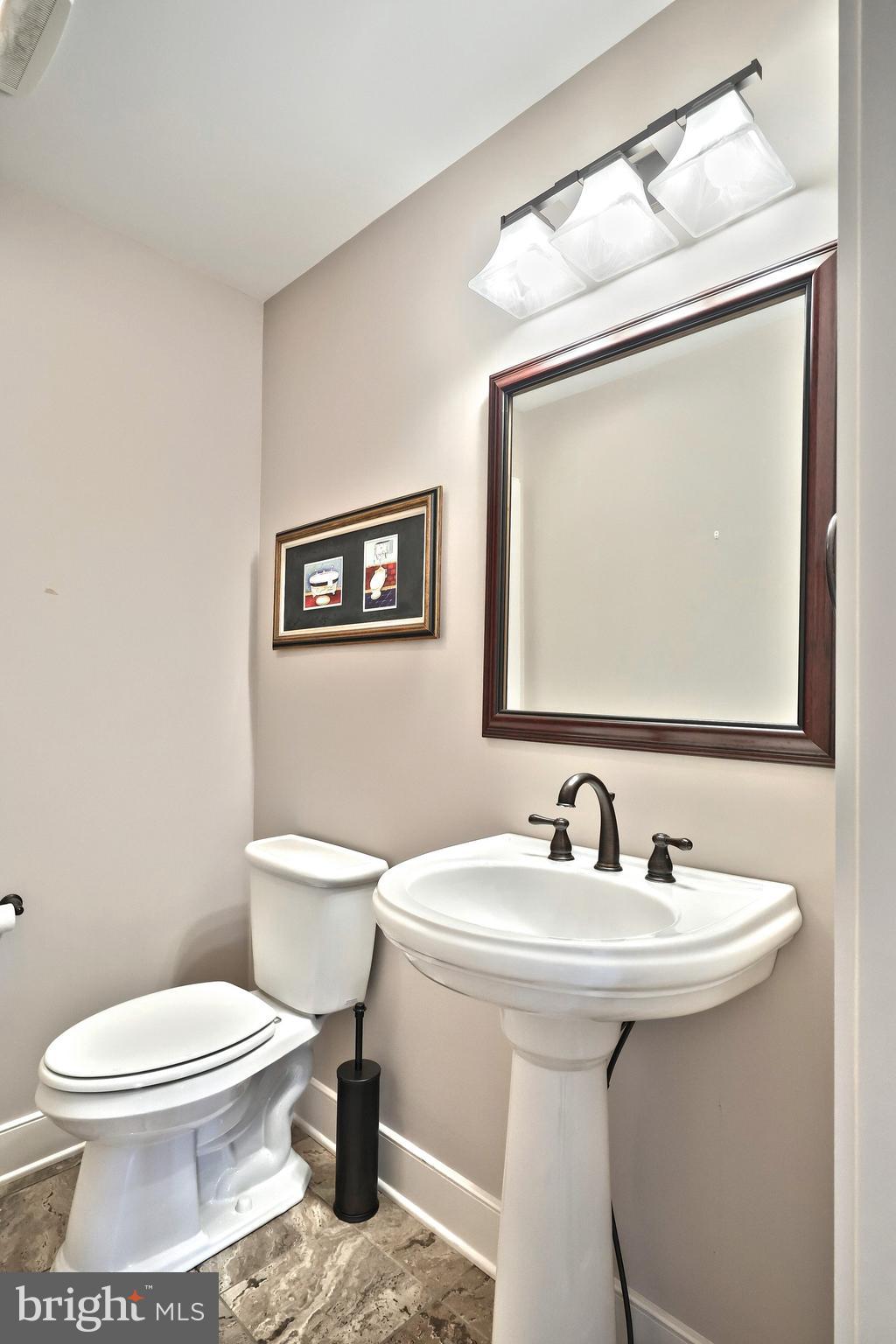 LAKE MEADE - Residential