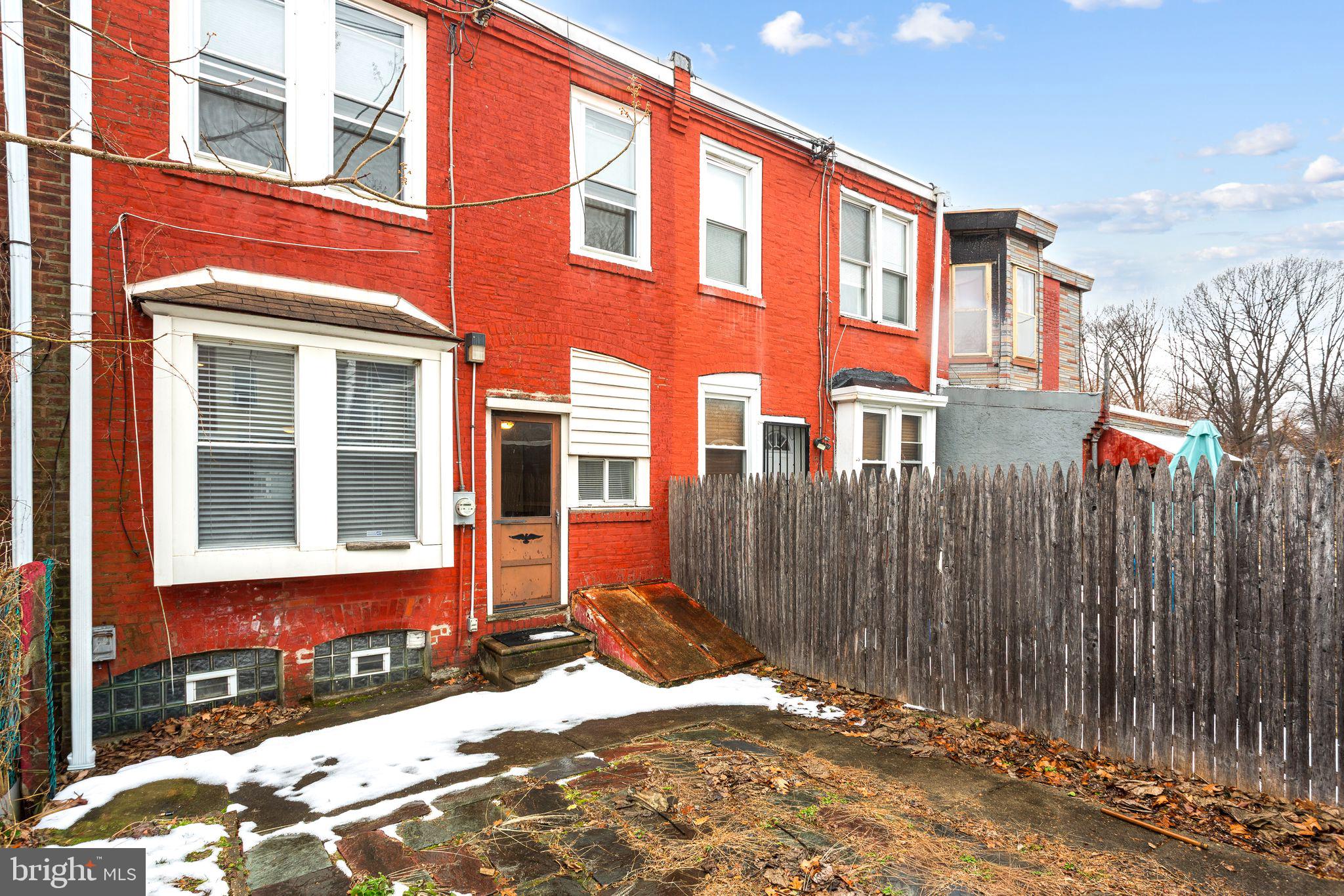 NORTHWOOD - Residential