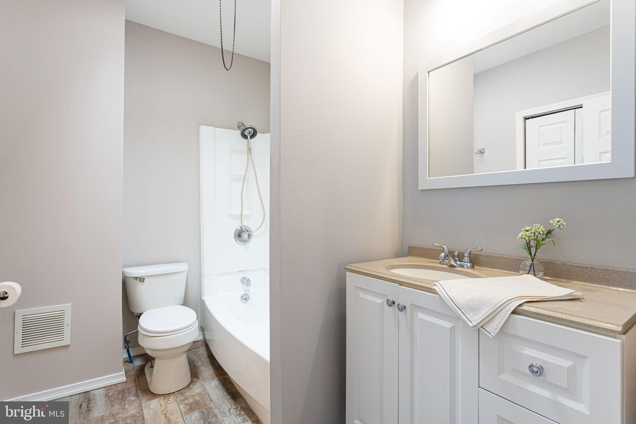 NORTHWOOD - Residential