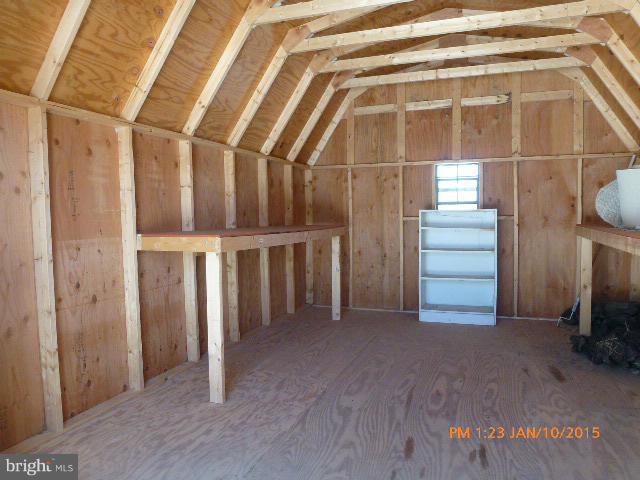 VICTORIA ESTATES - Residential