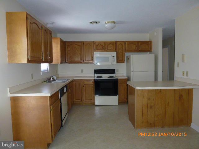 VICTORIA ESTATES - Residential