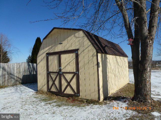 VICTORIA ESTATES - Residential