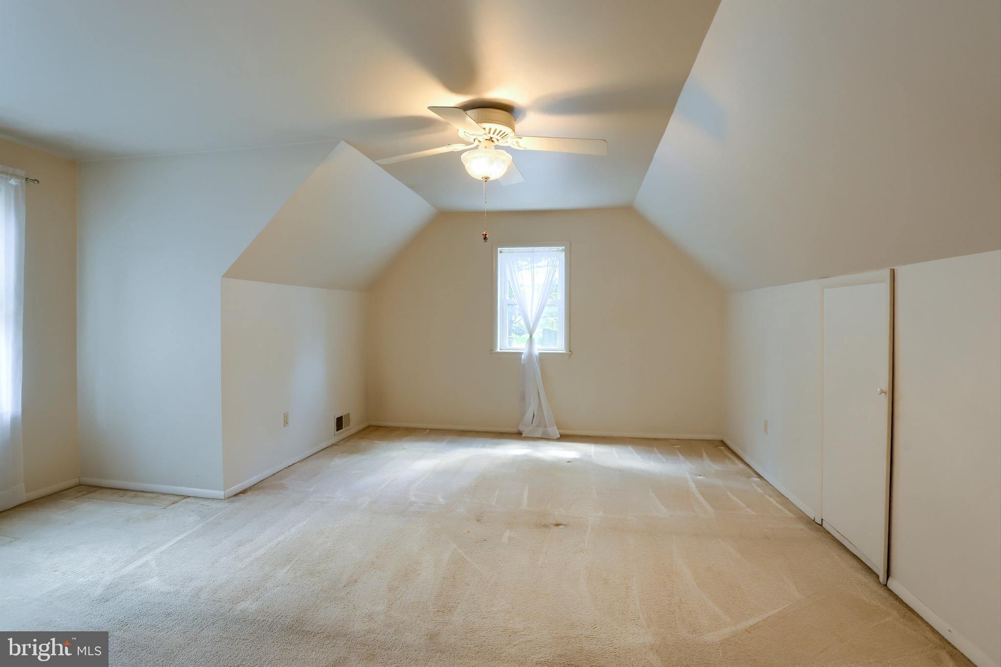 HAMPDEN GARDENS - Residential