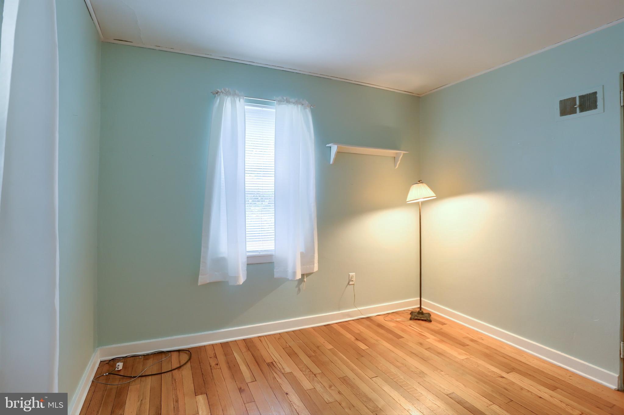 HAMPDEN GARDENS - Residential
