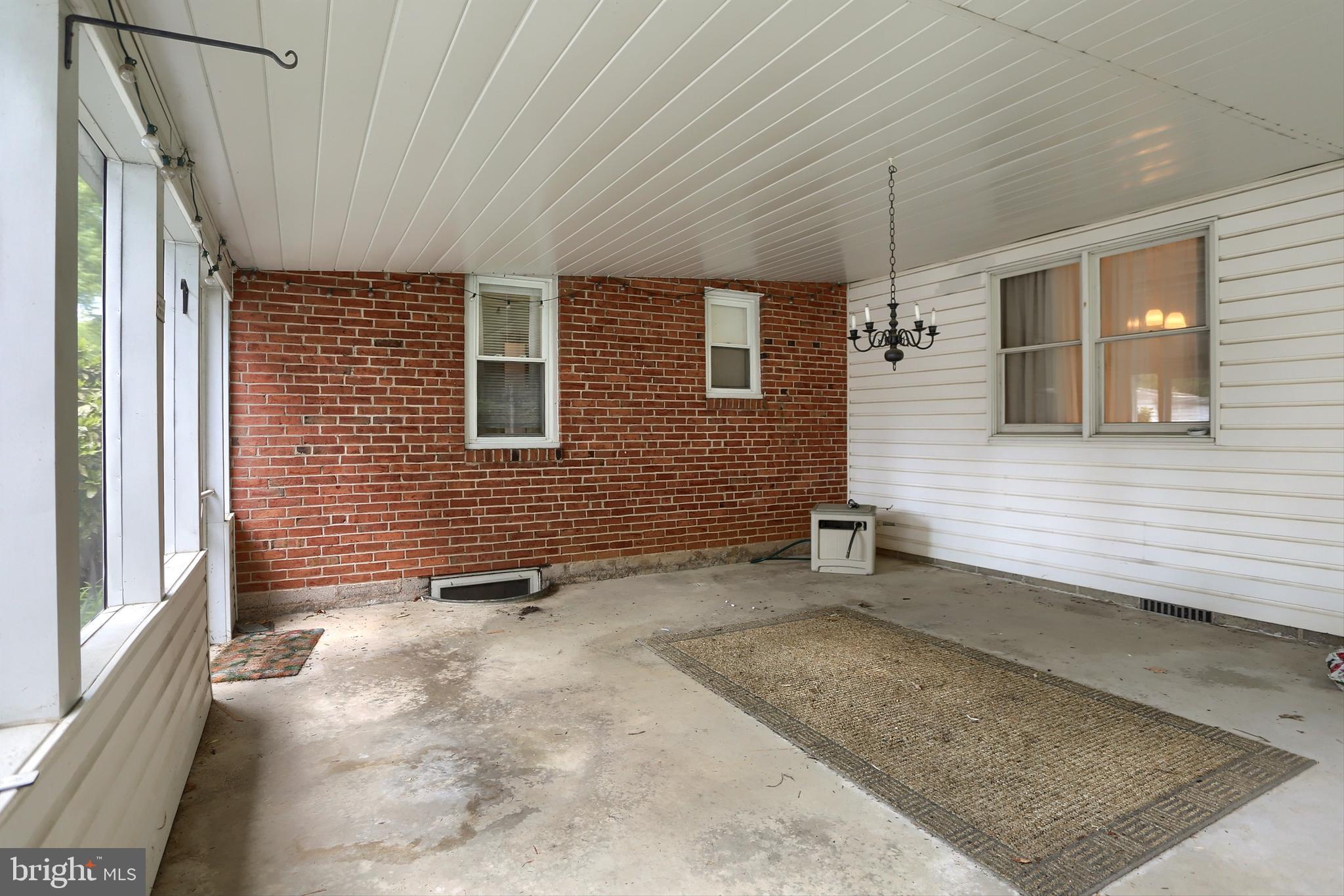 HAMPDEN GARDENS - Residential