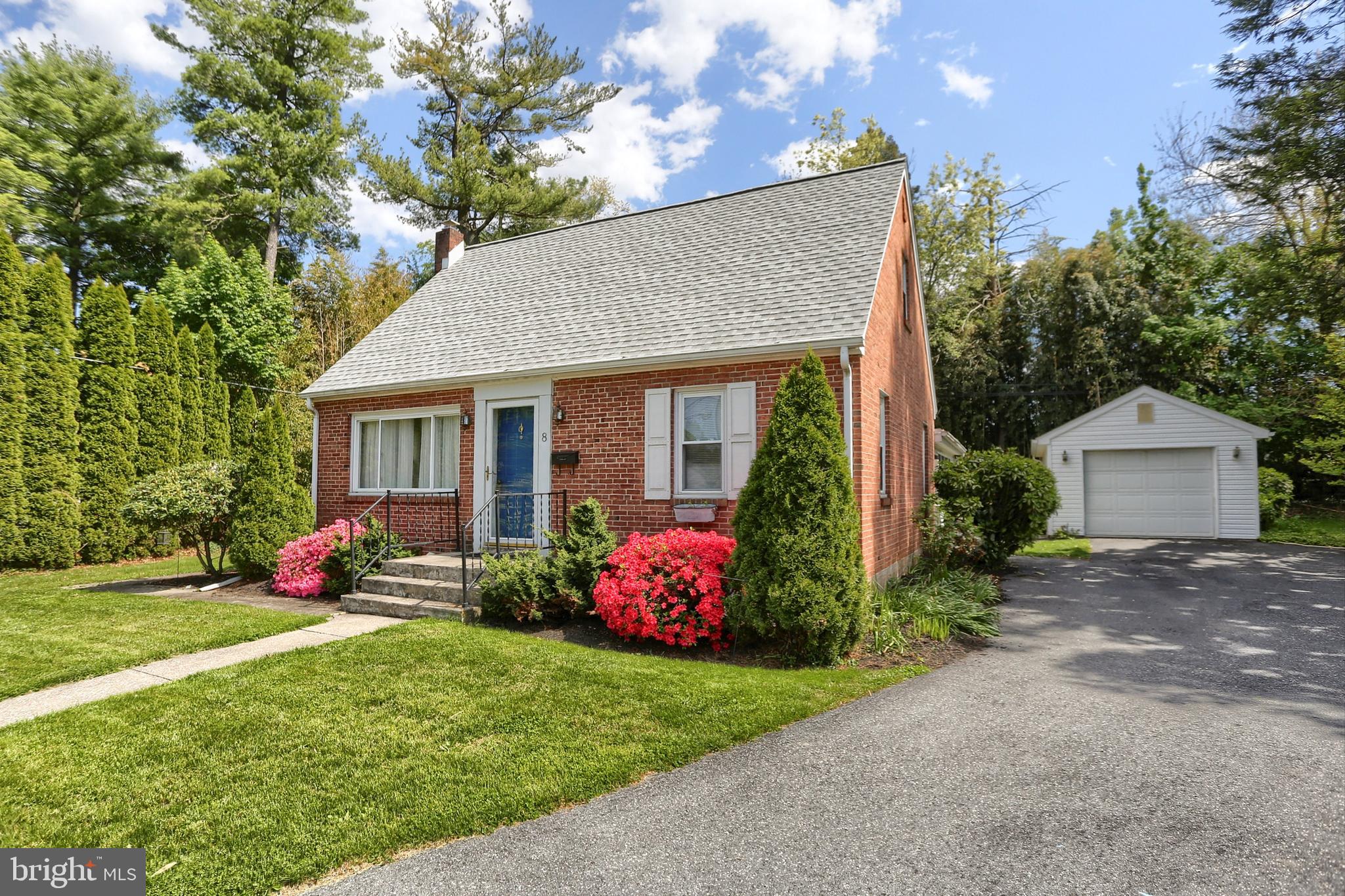 HAMPDEN GARDENS - Residential