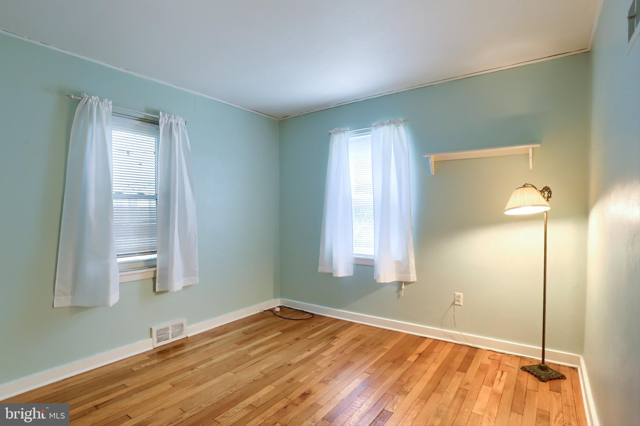 HAMPDEN GARDENS - Residential