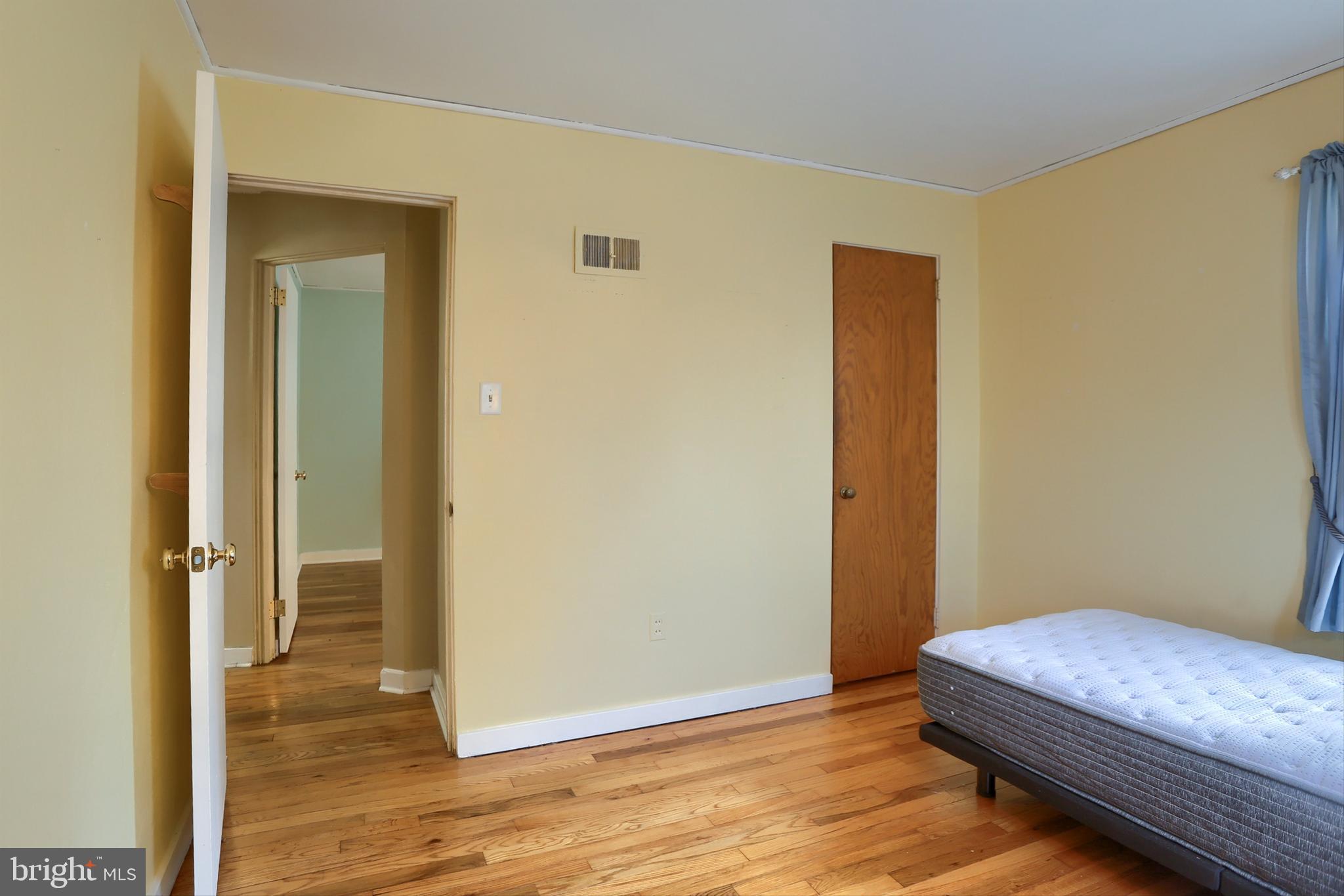 HAMPDEN GARDENS - Residential