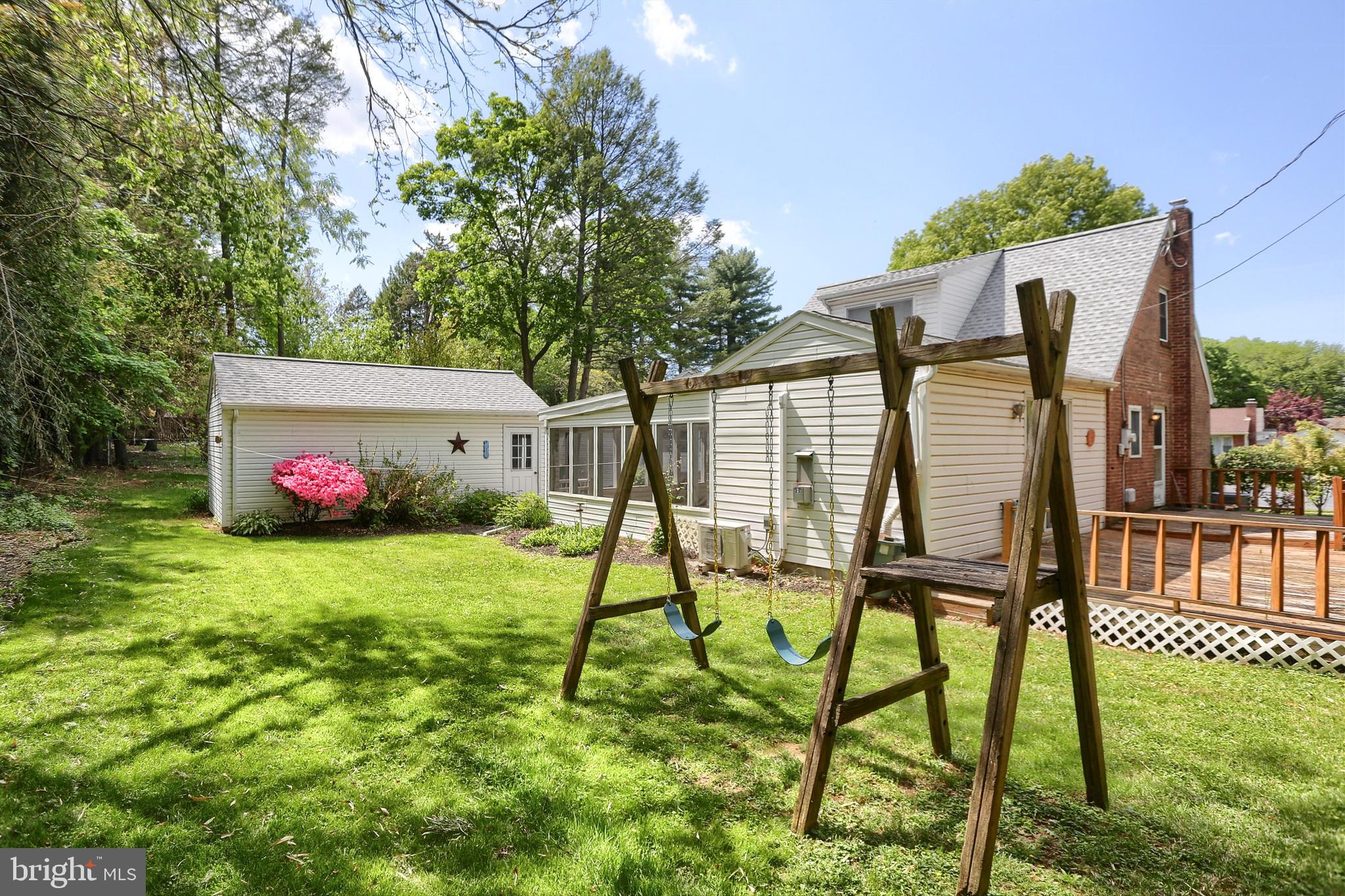 HAMPDEN GARDENS - Residential