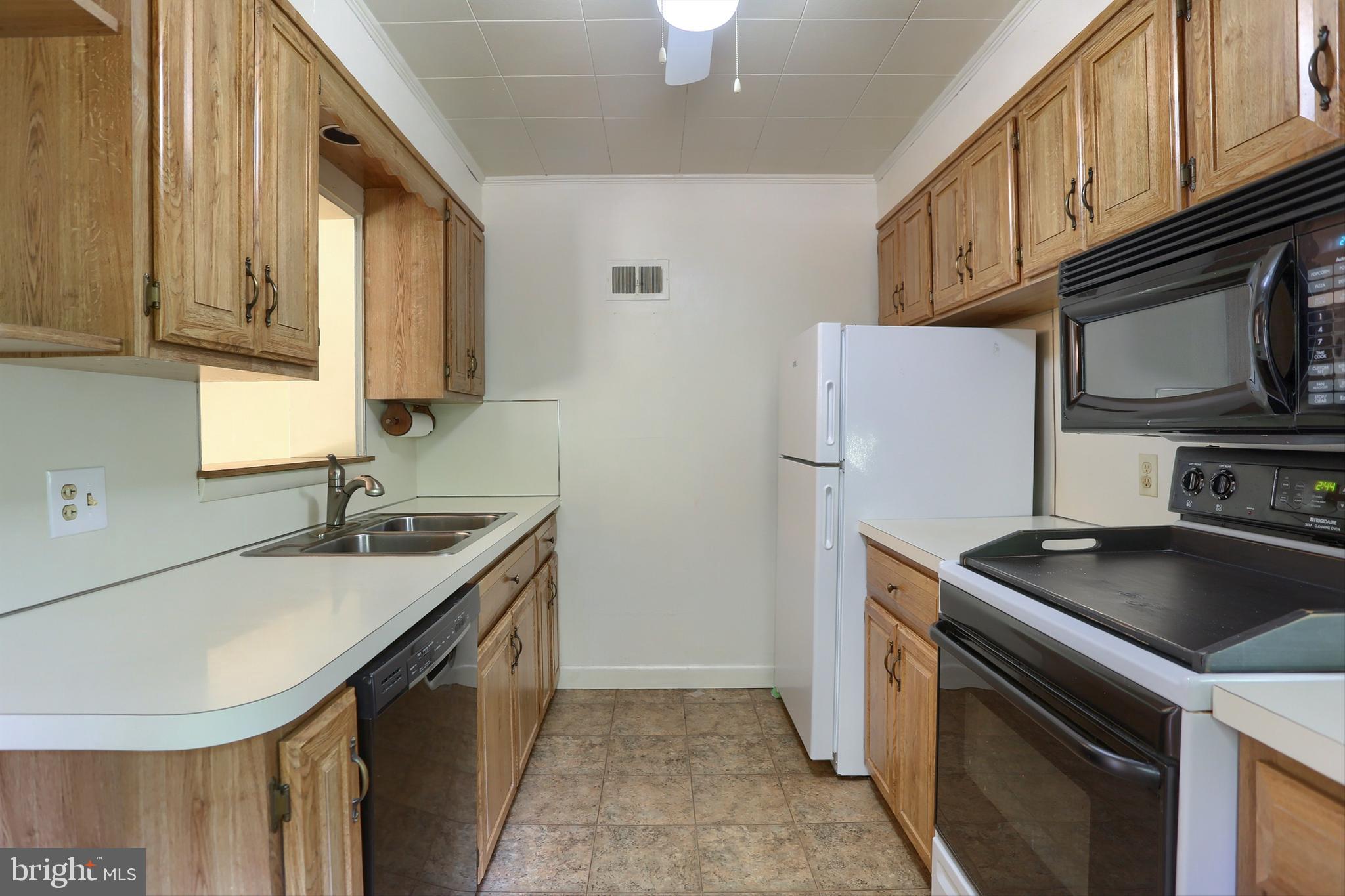 HAMPDEN GARDENS - Residential