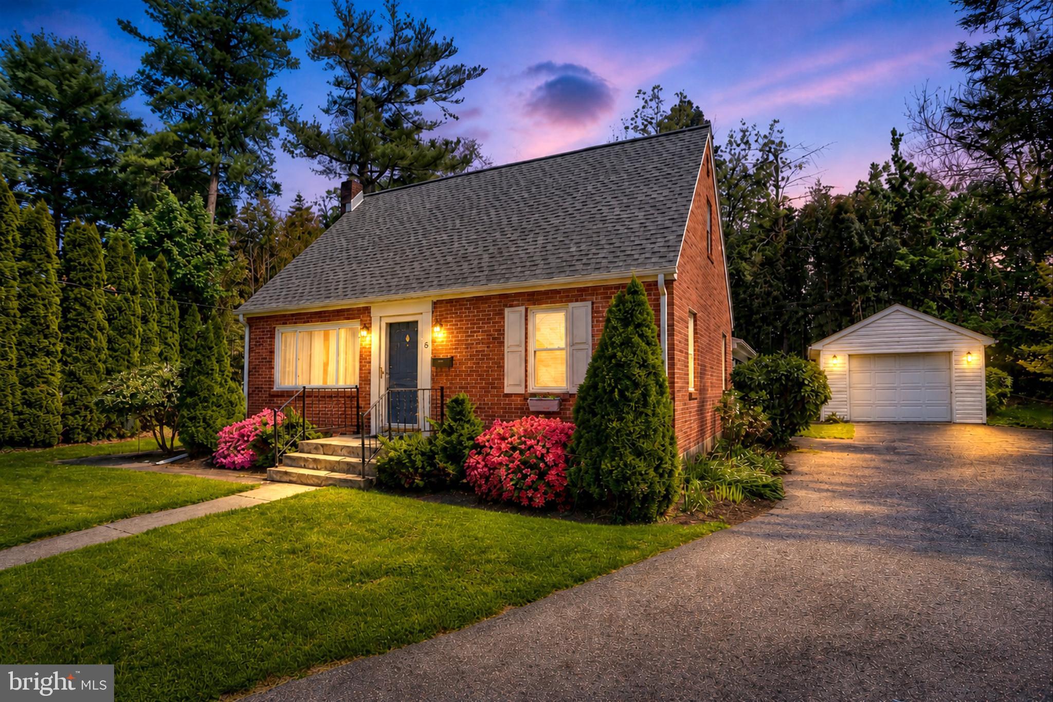 HAMPDEN GARDENS - Residential
