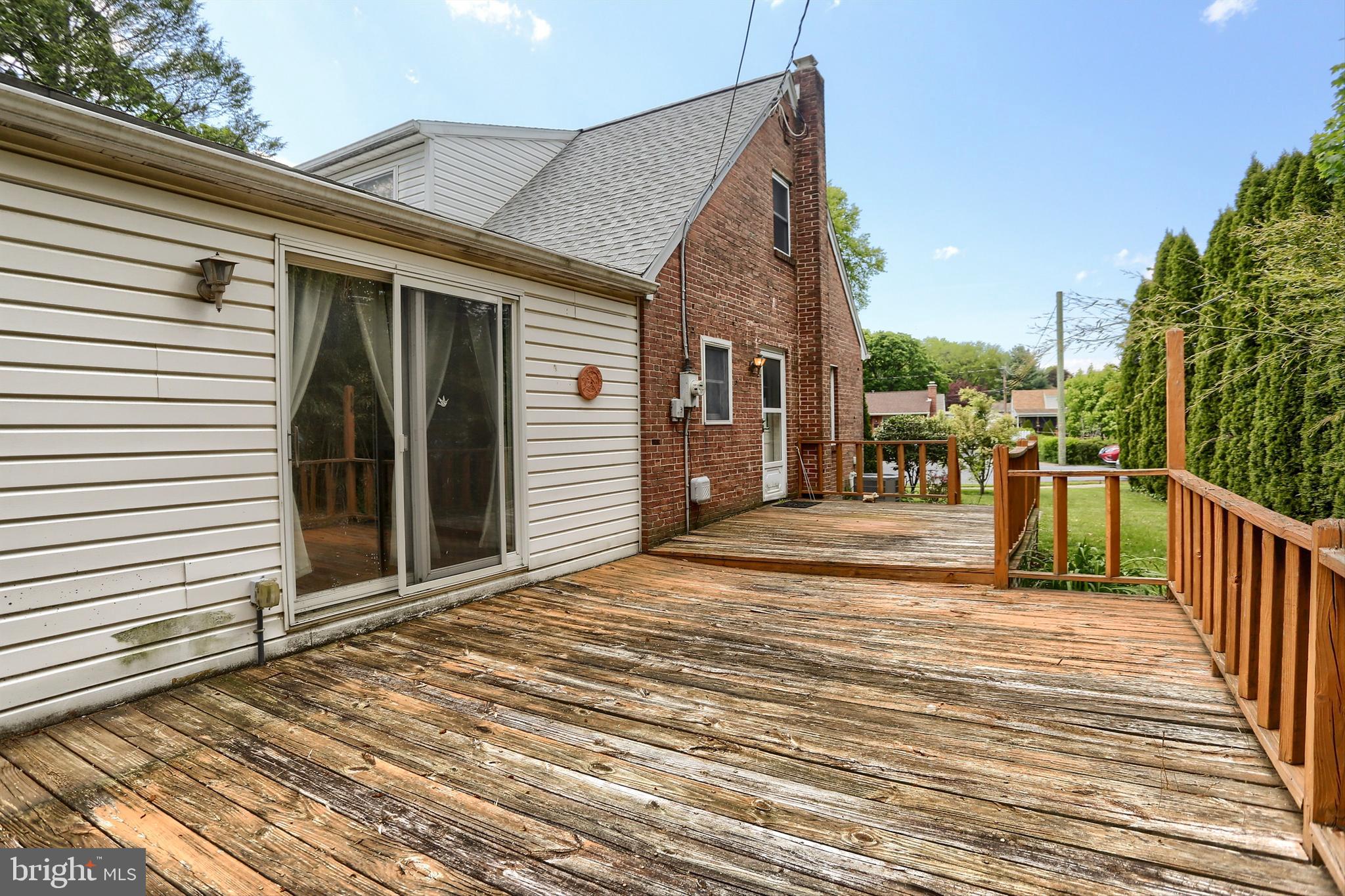 HAMPDEN GARDENS - Residential