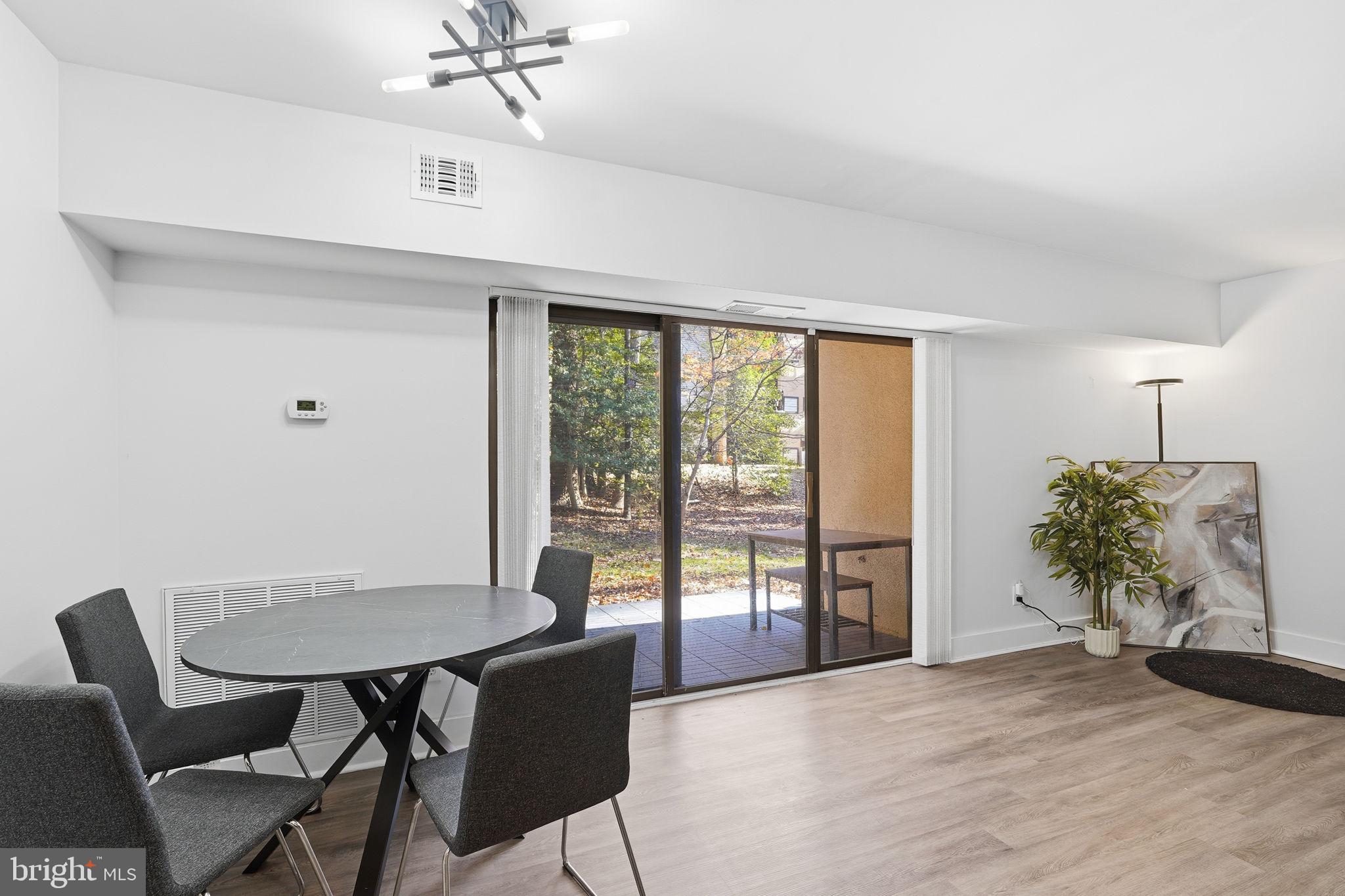 SHADOWOOD - Residential Lease