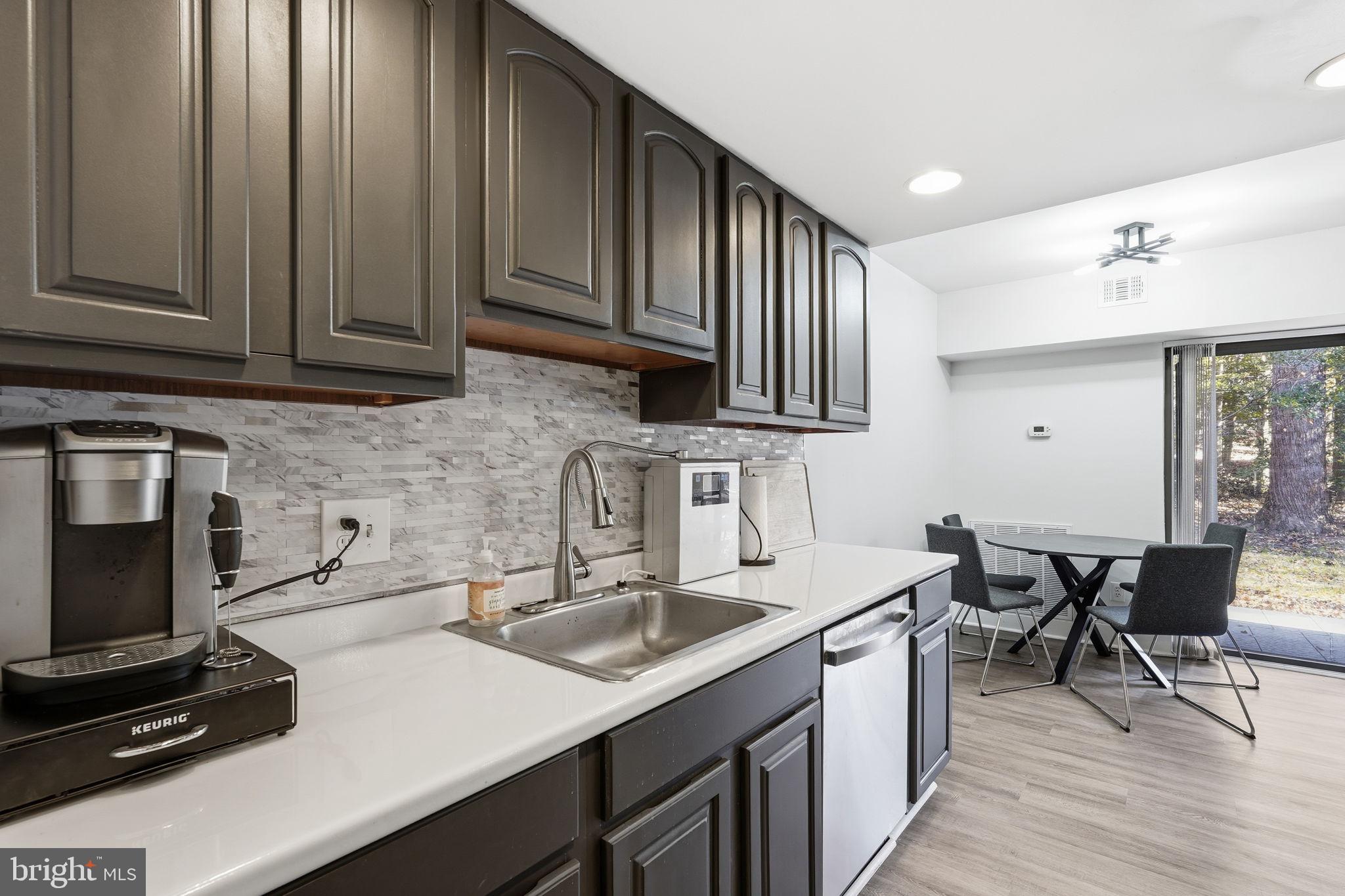 SHADOWOOD - Residential Lease