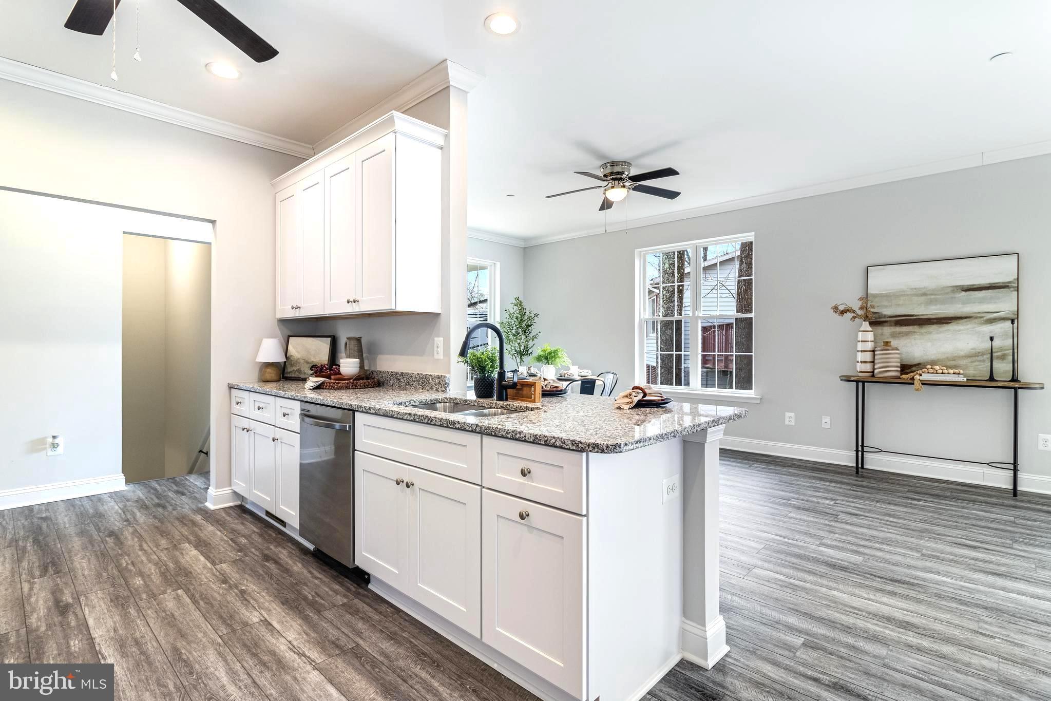 RUSTIC HILLS - Residential