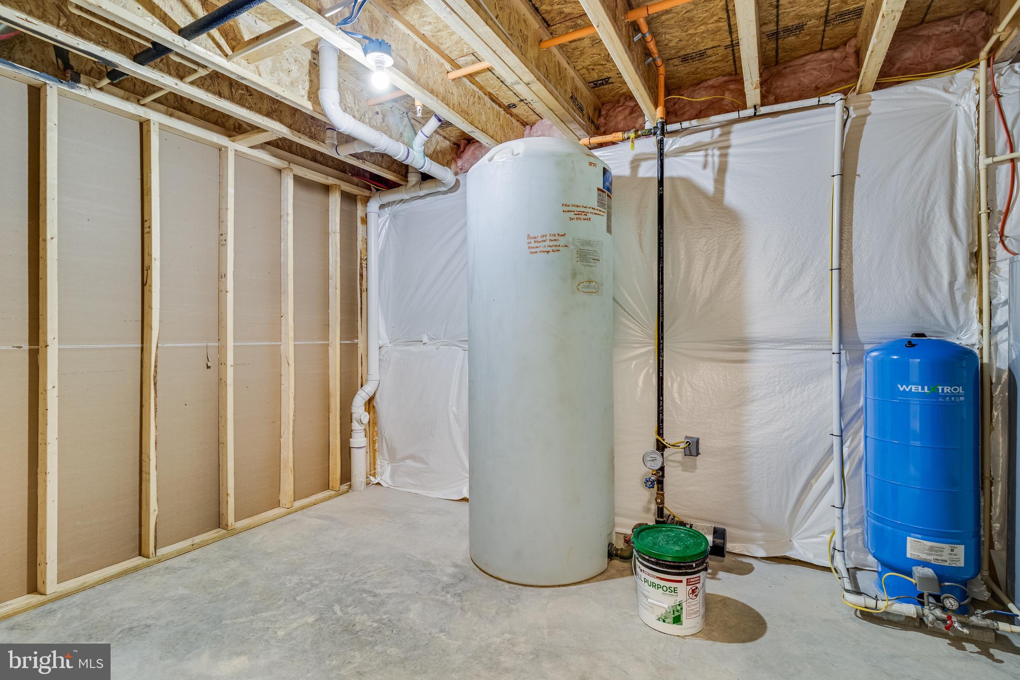 RUSTIC HILLS - Residential