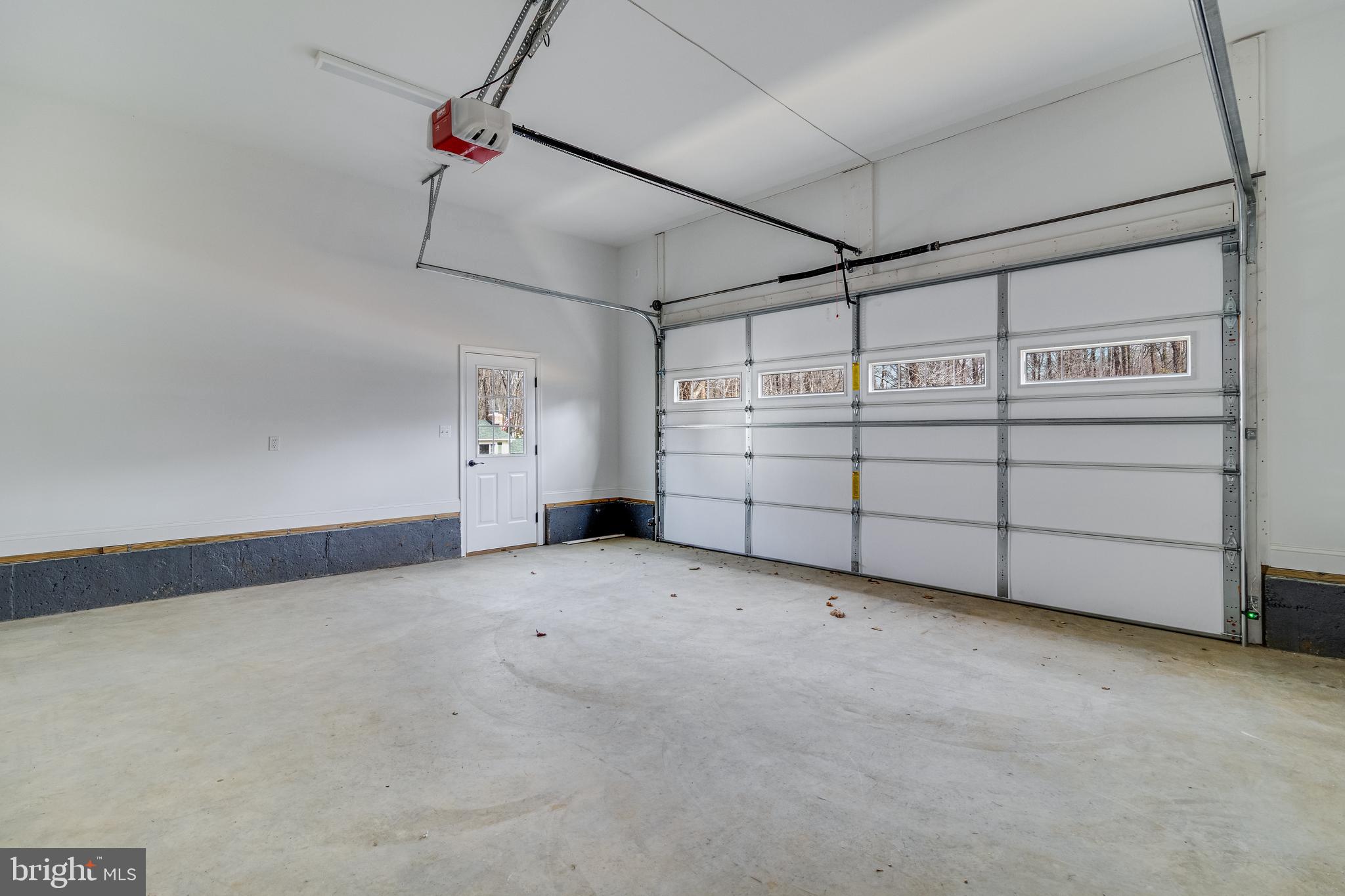 RUSTIC HILLS - Residential