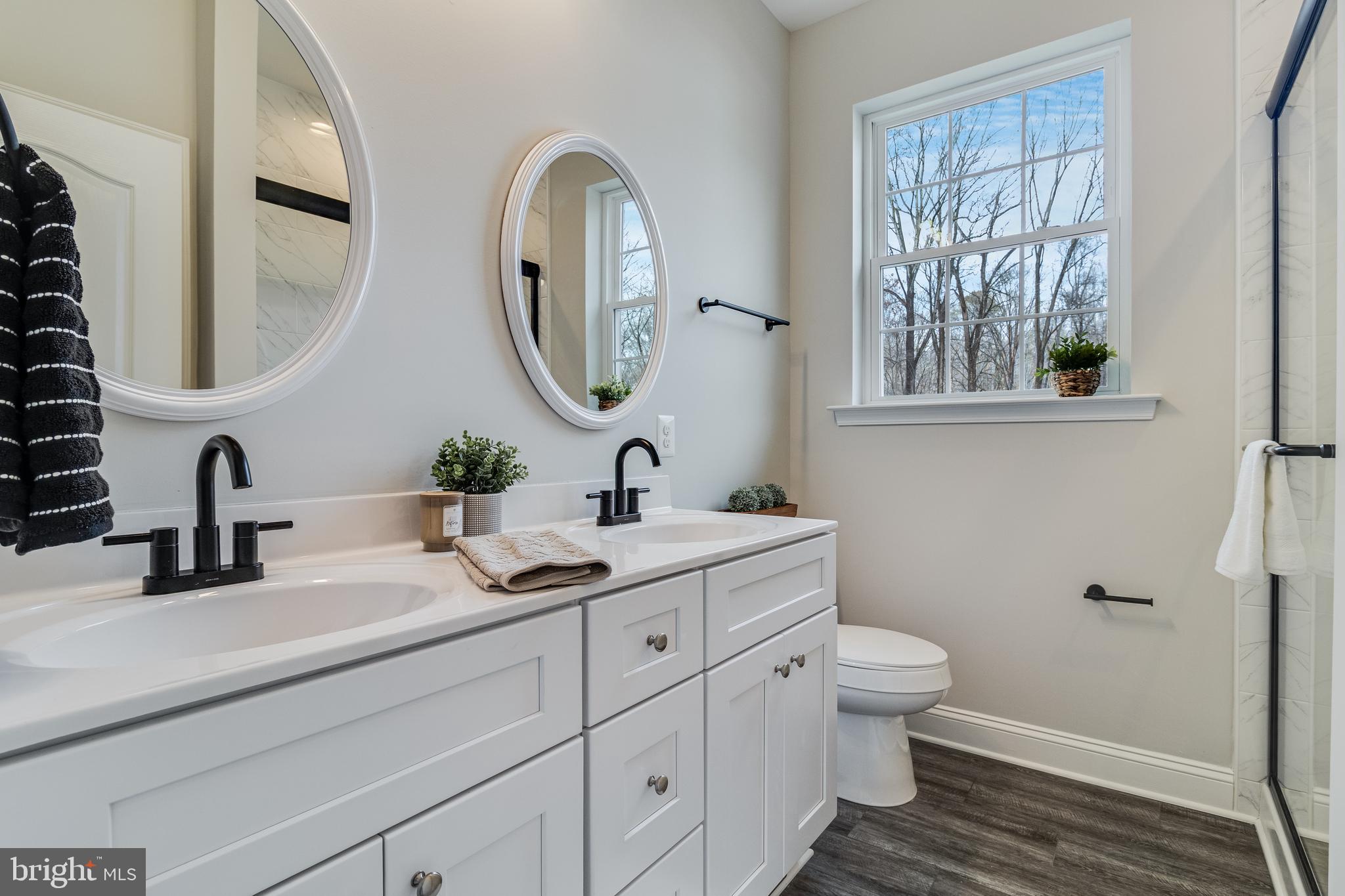 RUSTIC HILLS - Residential