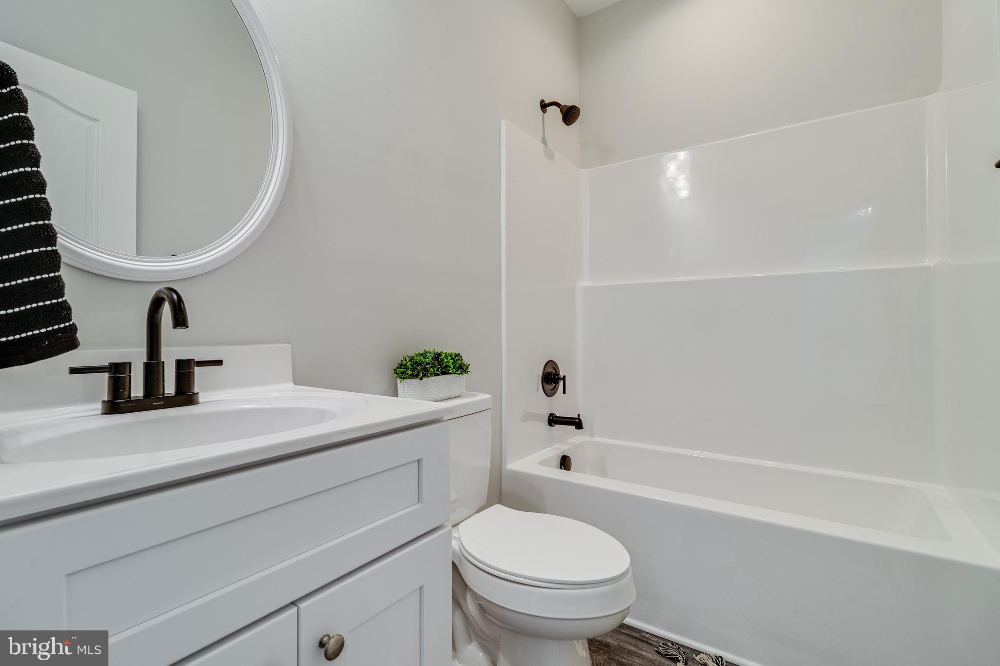 RUSTIC HILLS - Residential