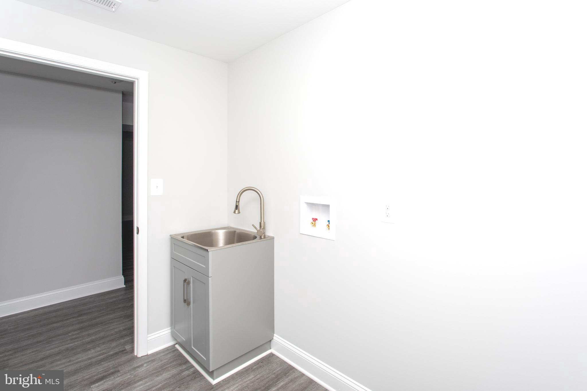 RUSTIC HILLS - Residential