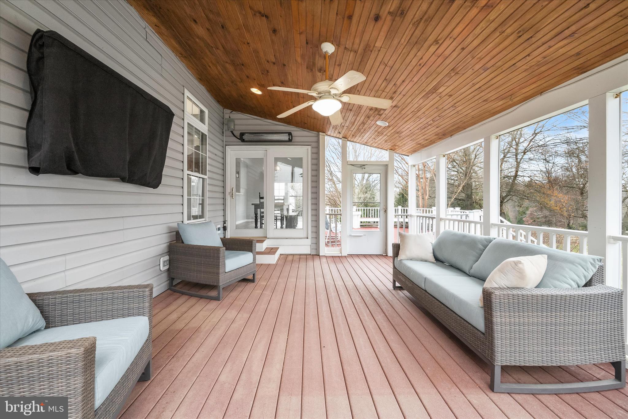 2028 MEADOW TREE COURT