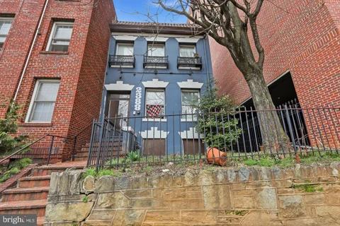 MLS: DCDC2282792