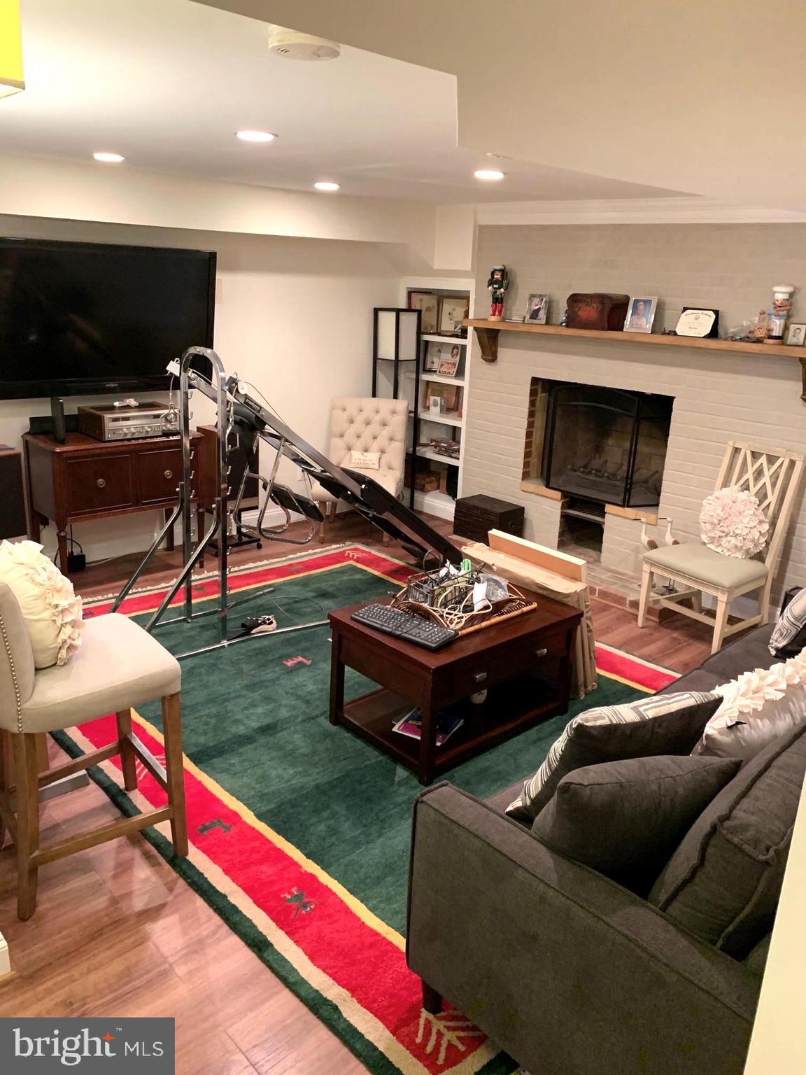 BEVERLEY HILLS - Residential