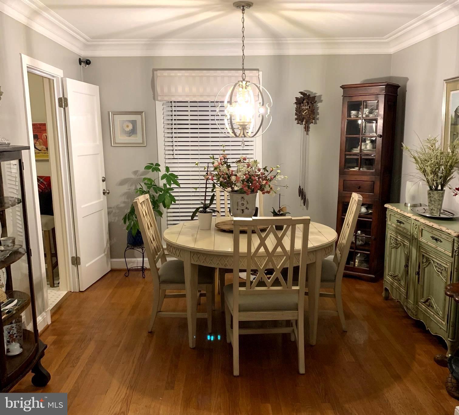 BEVERLEY HILLS - Residential