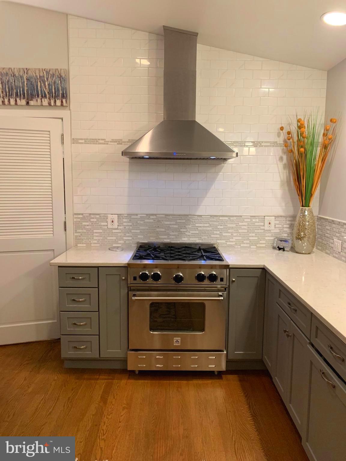 BEVERLEY HILLS - Residential