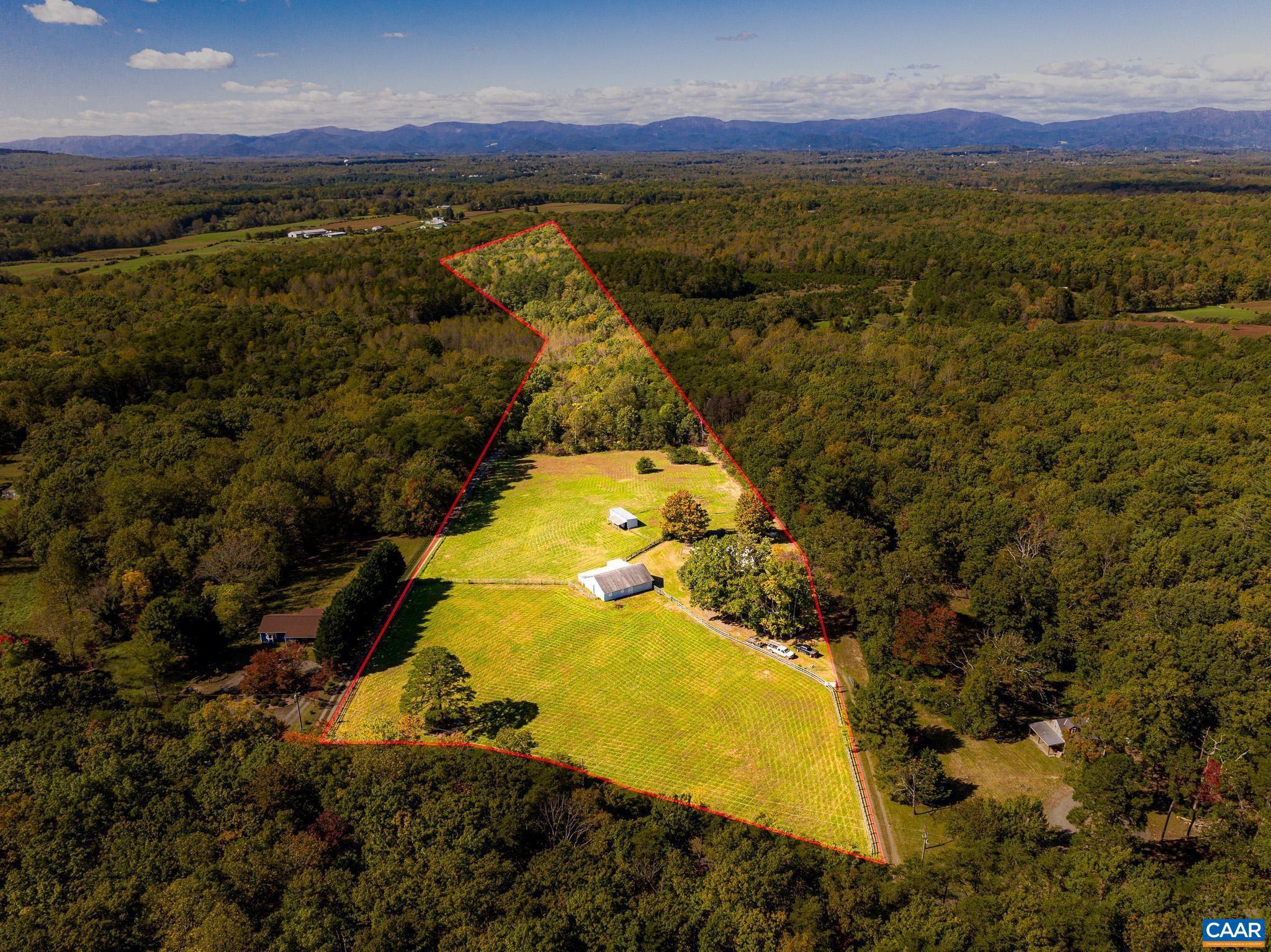 BARBOURSVILLE - Farm