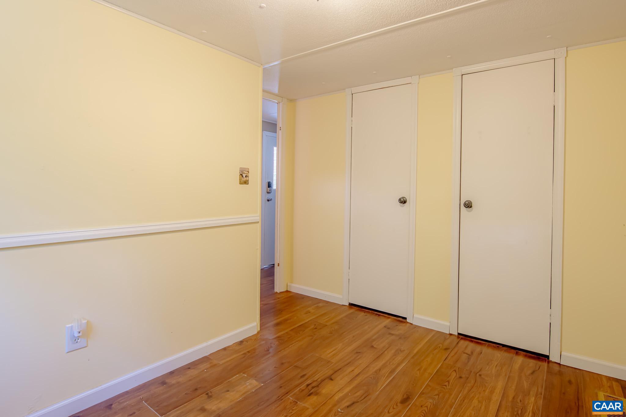 BARBOURSVILLE - Farm