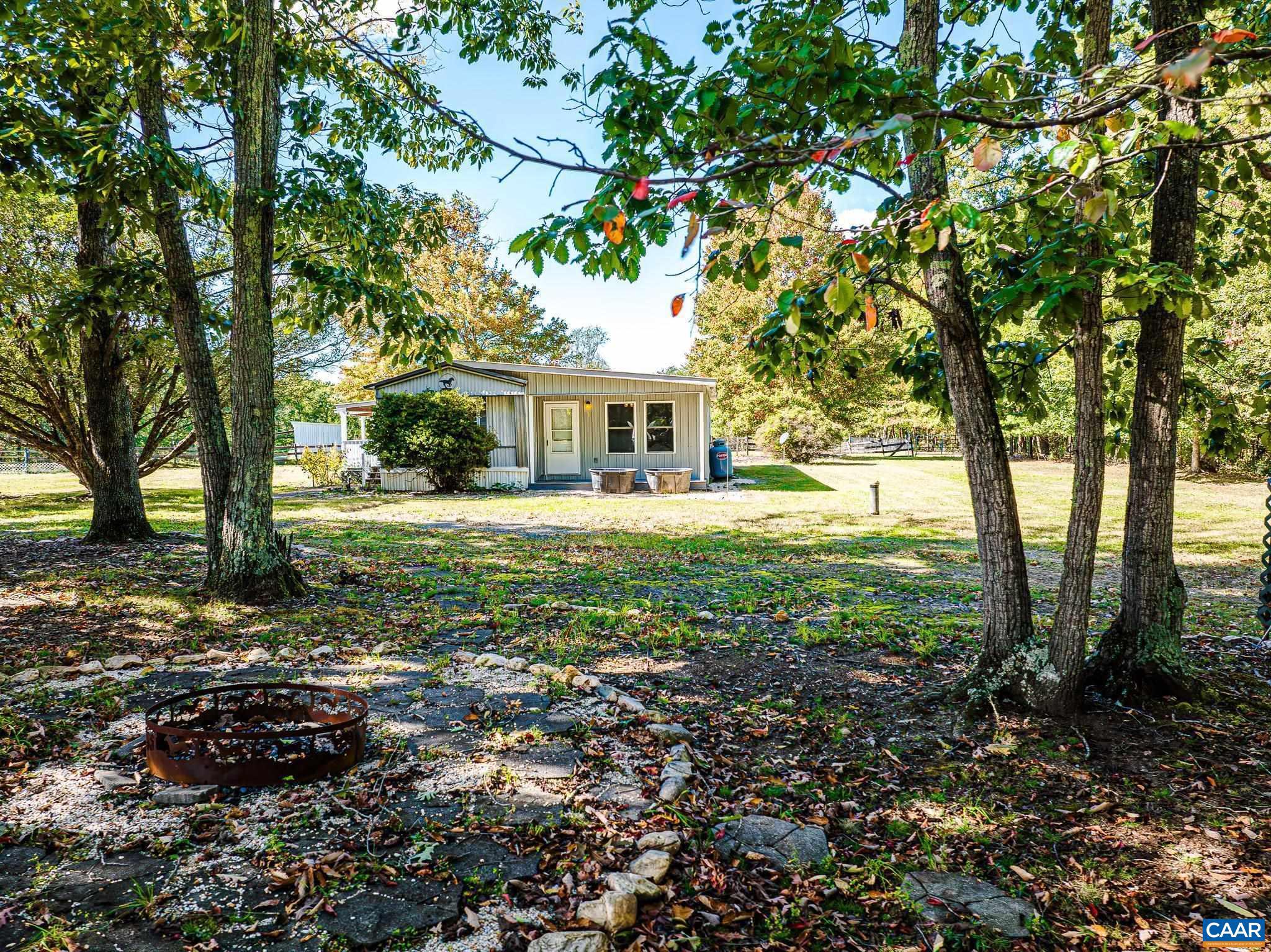 BARBOURSVILLE - Farm